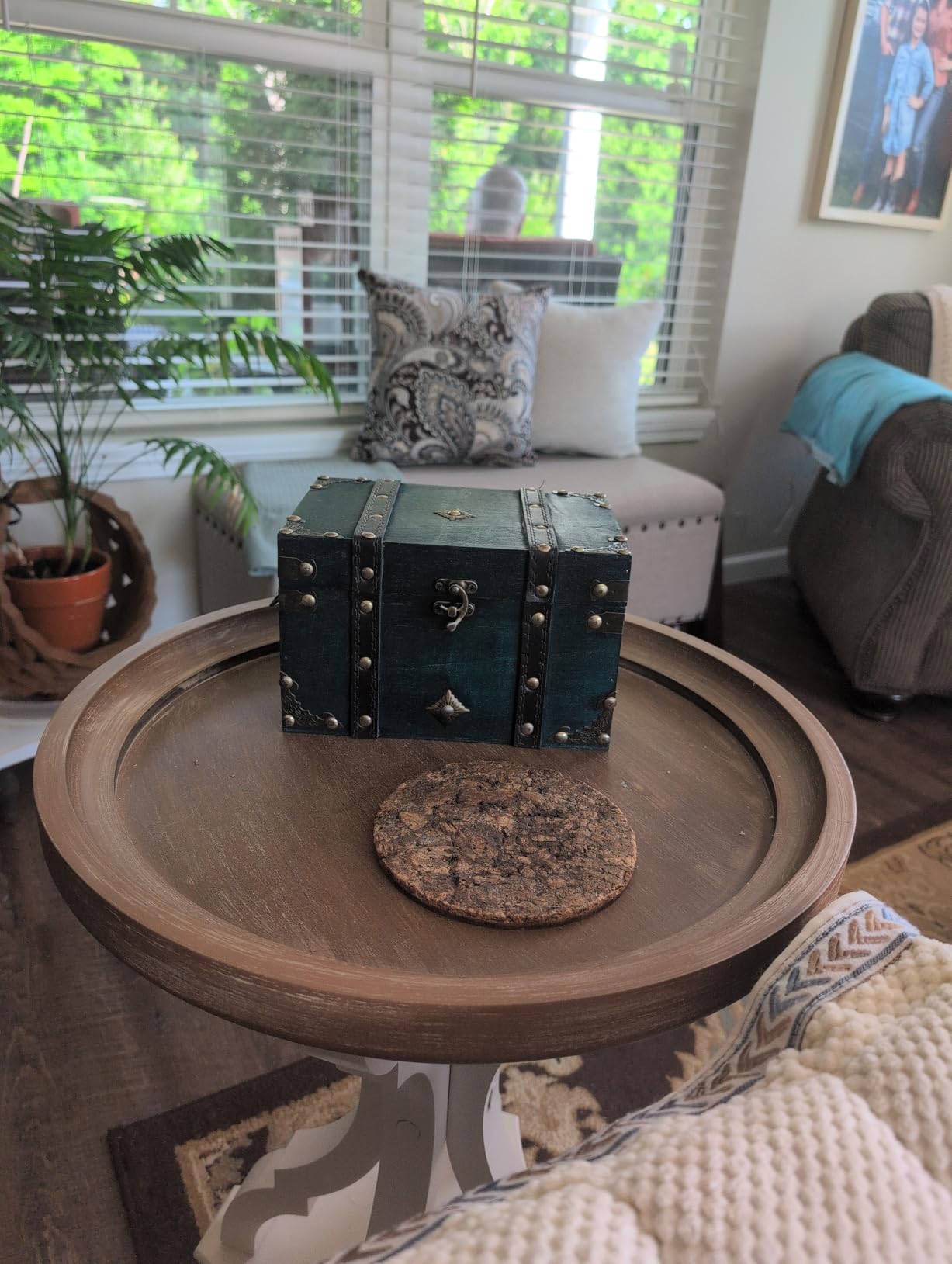 ELLDOO Vintage Treasure Chest, Pirate Keepsakes Box for Gifts, Wooden Storage, Green Decorative Container for Jewelry, Pearl Trinkets, Tarot Cards - Large customer photo 1