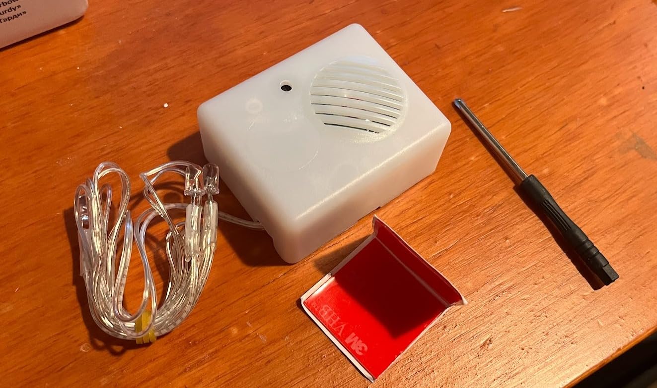 DIY Halloween Sound Effects Box with LED, Horror Screaming Tricky Voice-Activated Props, Battery Operated Laughing Scary Noise Spooky Sound Machine for Pumpkin Inflatables Eyeballs Ghost customer photo 2