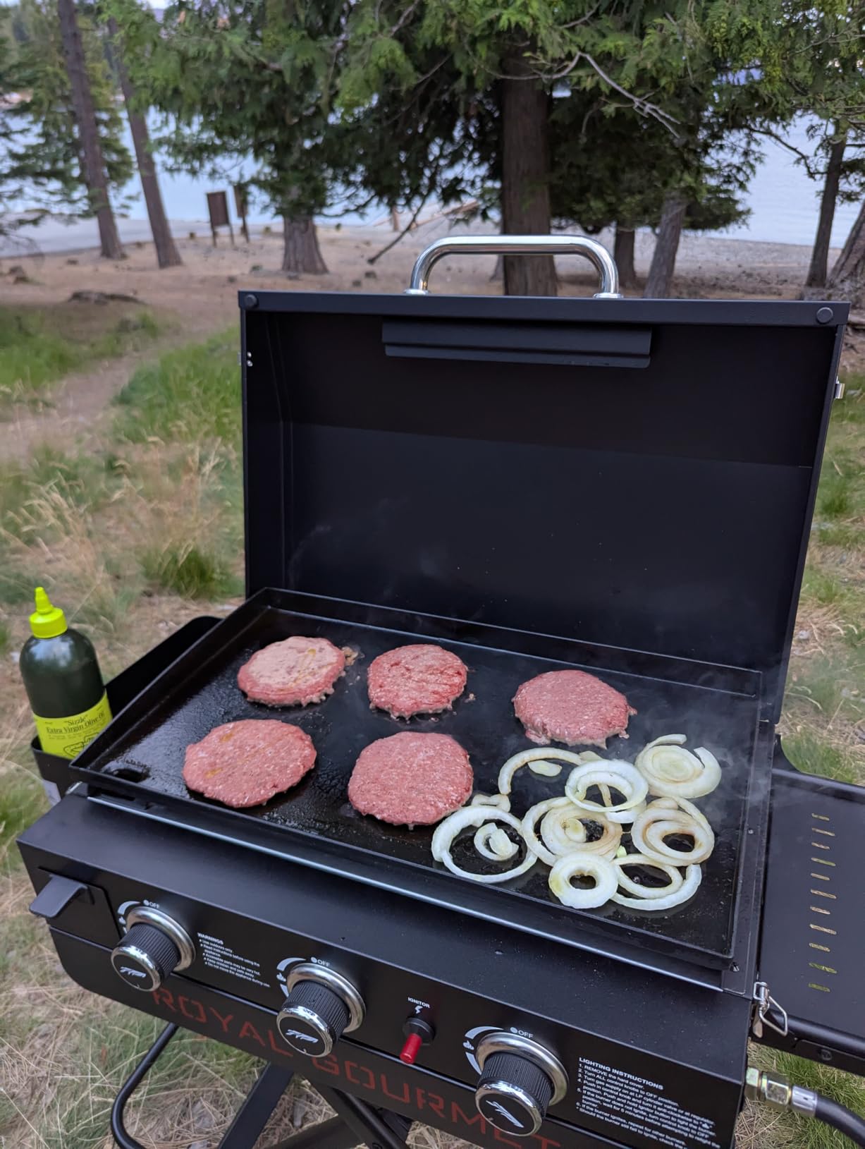 Royal Gourmet PD3001 3-Burner Propane Gas Griddle with Collapsible Stand, 23-Inch Portable Griddle with Side Table & 314 Sq. In. Cooking Area for Camping, Tailgating, Backyard & Patio customer photo 2