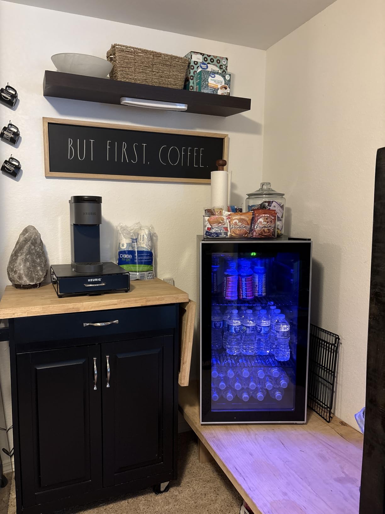 Electactic 50 Cans Beverage Refrigerator Cooler, 1.3 Cu.ft Mini Fridge Countertop Drink Cooler with Glass Door for Beer, Soda, Wine, Adjustable Digital Temperature Control for Home Dorm Bar, Black customer photo 1