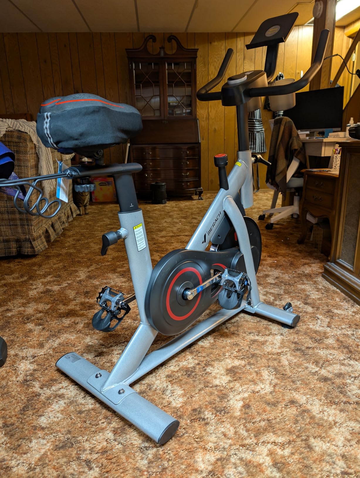 MERACH Exercise Bike, Magnetic Friction Stationary Bike with Brake Pad | Low Noise Indoor Cycling Bike with Exclusive App, 300lbs Weight Capacity, Tablet Mount and Fitness Courses for Weight Loss customer photo 2