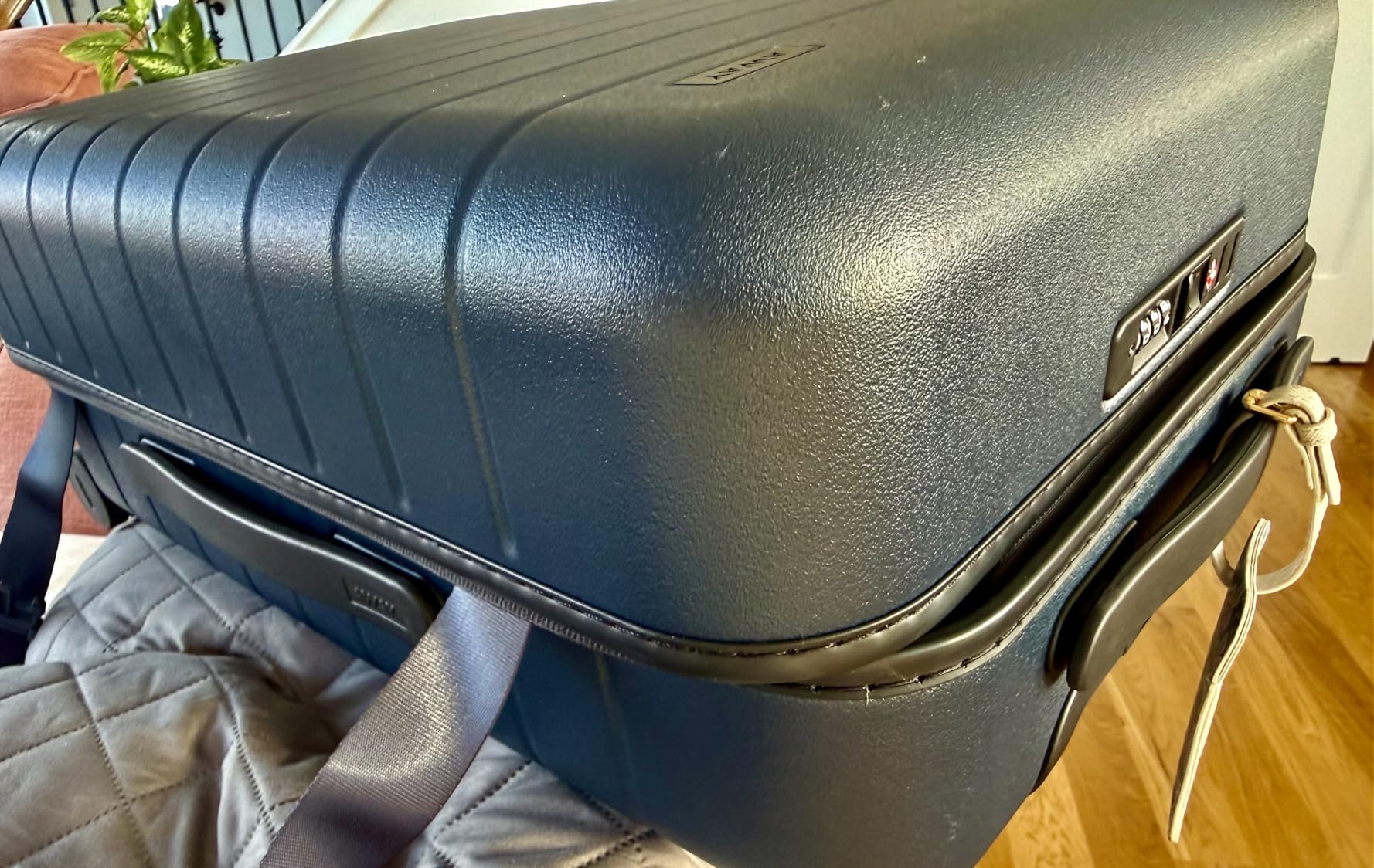 The Carry-On Luggage, 22-inch Lightweight Hardside Spinner Suitcase customer photo 2