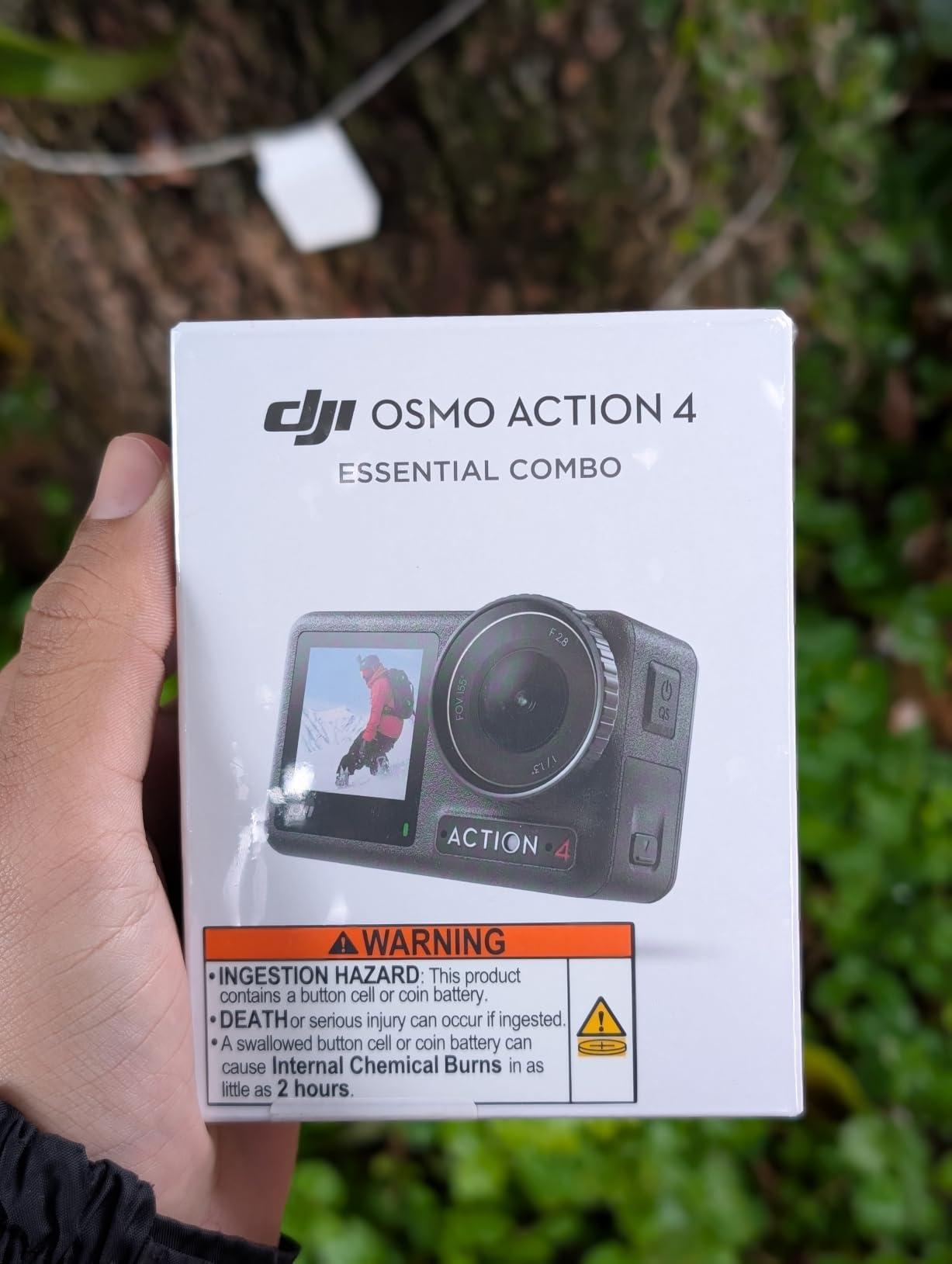 Osmo Action 4 Essential Combo, Waterproof Action Camera Vlogging Camera | 1/1.3