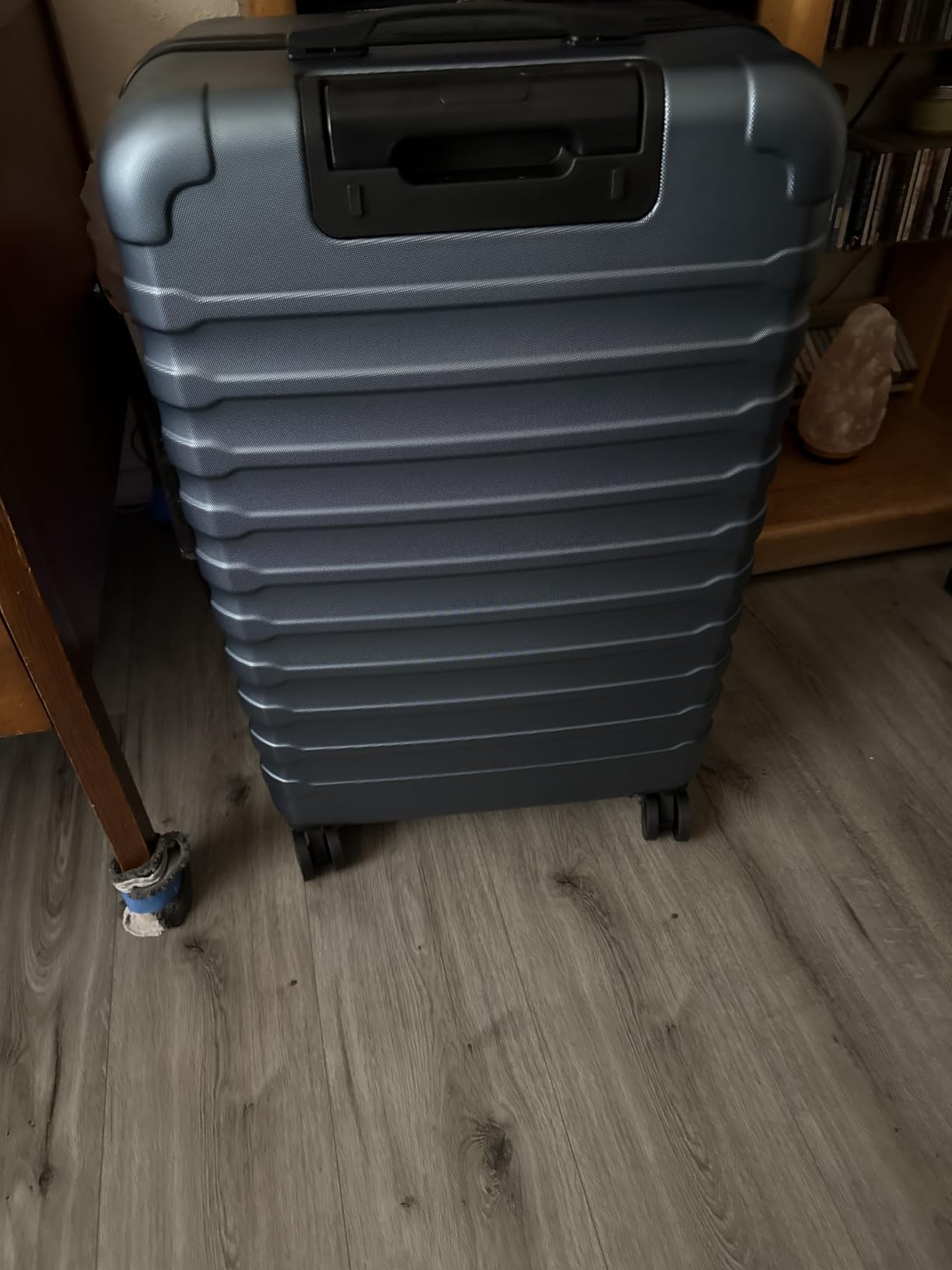 LIGHT FLIGHT Luggage Sets, 3 Piece Durable Suitcase Set with Spinner Wheels, 3 Pcs Hard Shell Lightweight Luggage with TSA Lock, Large Checked Travel Suitcases, 20/24/28 Inch, Royal Blue customer photo 1
