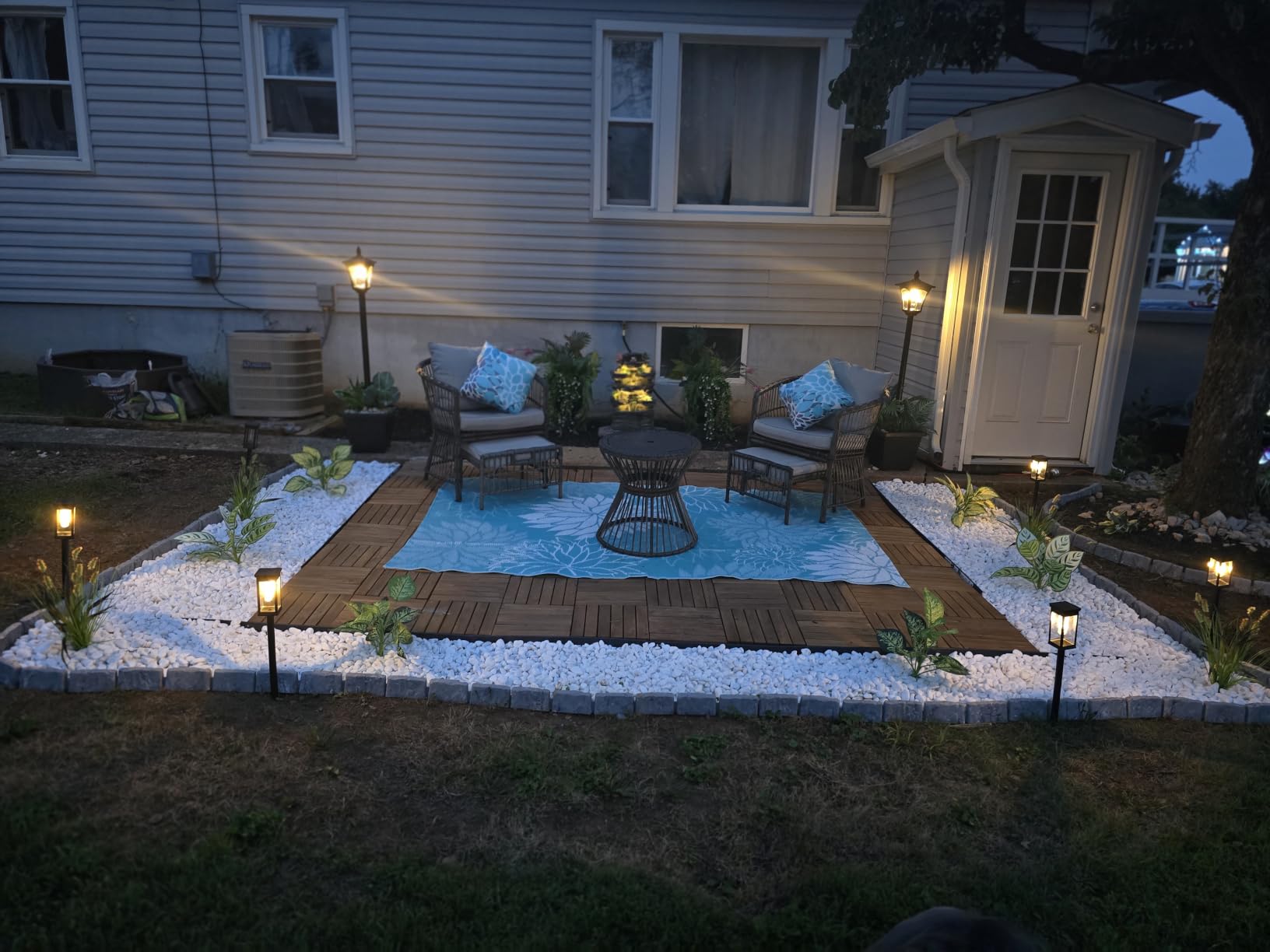 Grepatio Outdoor 7-Tiers Cascading Rock Water Fountain with 6 LED Lights customer photo 1