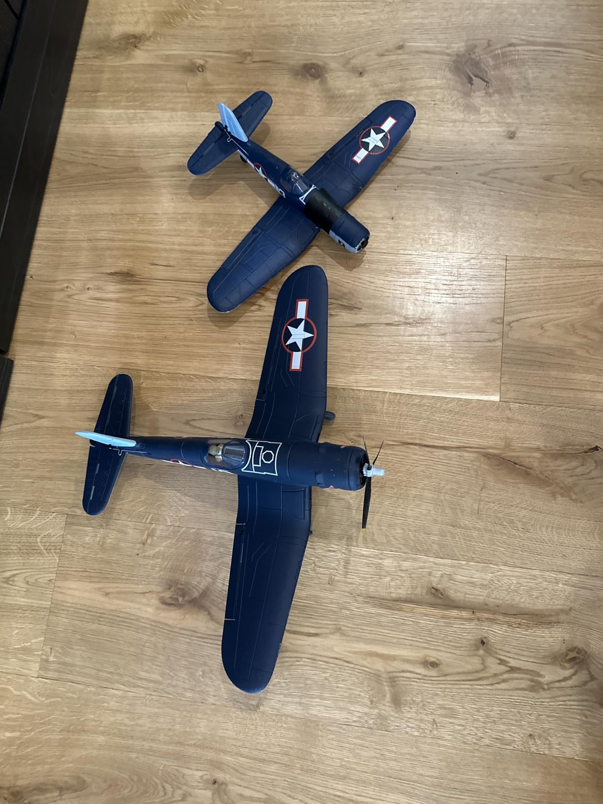 VOLANTEXR Brushless RC Plane 4 Channel - F4U Corsair 500mm RC Airplane with 3D Aerobatic & XPilot Stabilizer, 3 Flight Modes, 2.4G Remote Control Airplane RTF Fully Assembled customer photo 1