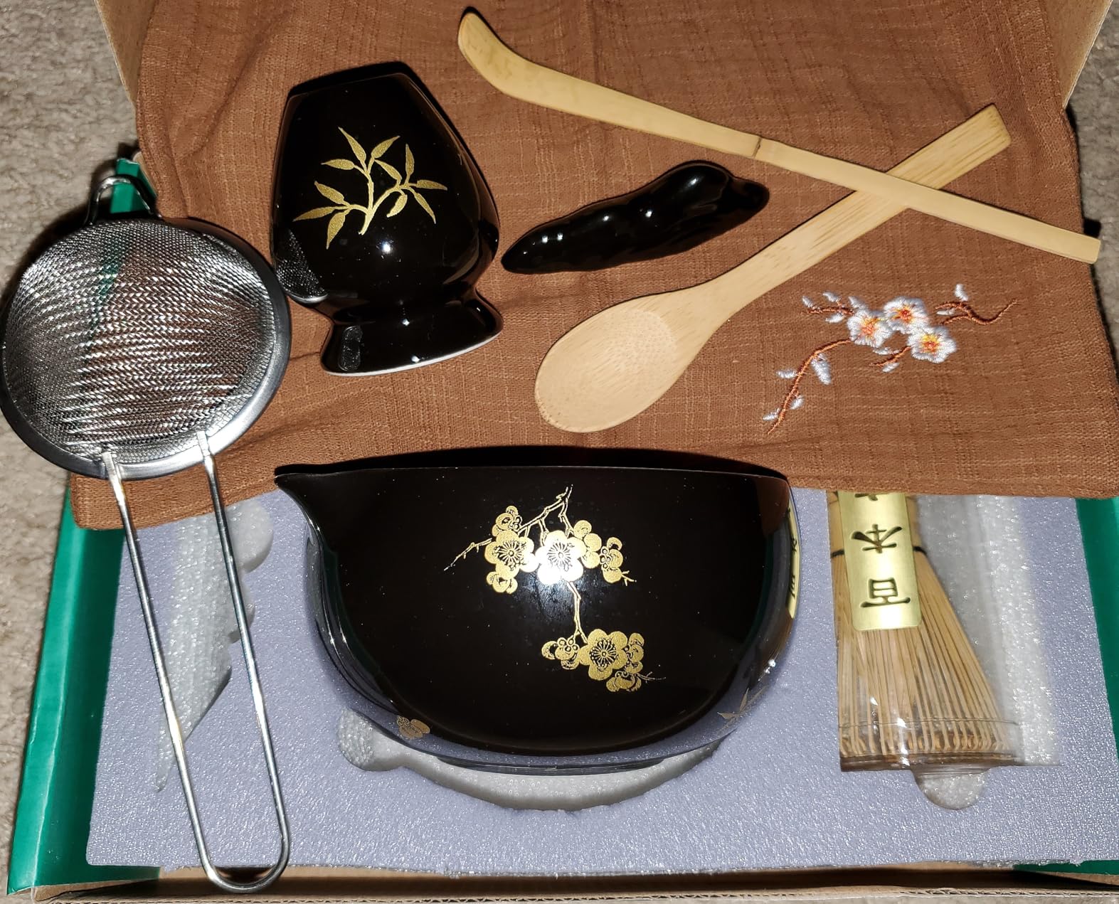 Matcha Whisk Set, 8 Pcs Gold Plum Blossom Matcha Kit for Japanese Tea Ceremony, Ceramic Bowl with Spout, Bamboo Whisk, Spoon, Scoop, Sifter, Towel, Gift for Beginners and Matcha Lovers(Green) customer photo 1