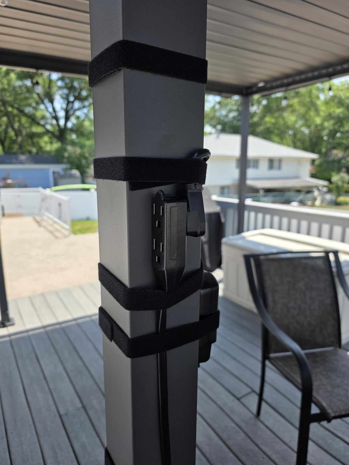 MIRADOR 80S 10'x10' Metal Louvered Pergola with 10FT Shade Screen for Outdoor,Deck,Lawn,Garden,Backyard and Patio，Charcoal customer photo 2