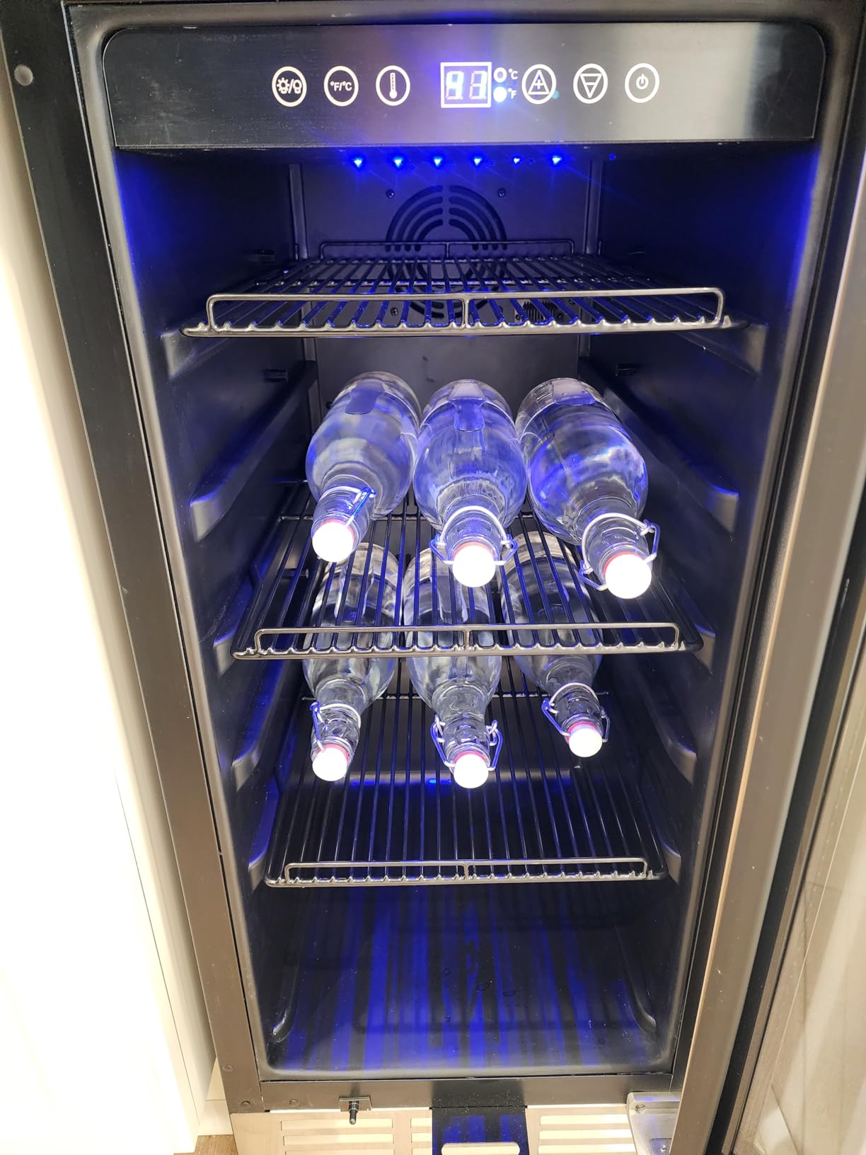 Feelfunn 24 inch Beverage Refrigerator - 180 Cans Under Counter Beverage Fridge with Glass Door & Safety Lock for Beer Wine Soda, Built-in or Freestanding Drink Fridge for Home Office Kitchen or Bar customer photo 2