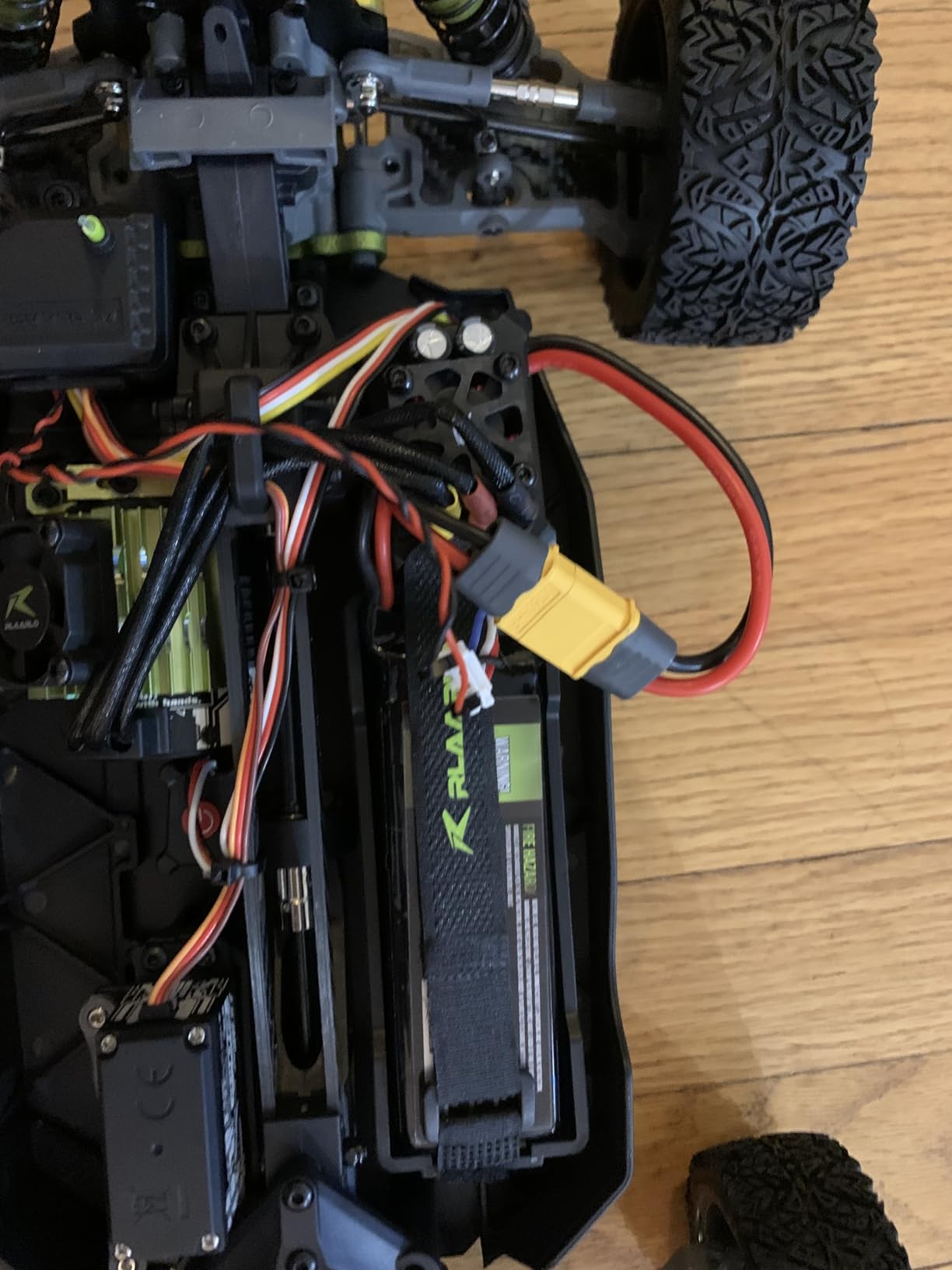 RLAARLO 1/10 Brushless RC Cars, 4×4 Buggy, 50+ MPH, Carbon Fiber, Ages 14+ customer photo 2