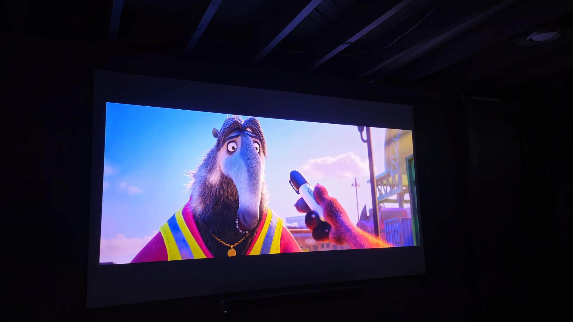 XGIMI 100'' Fixed Frame Projector Screen 16:9 HD for Home Theater Cinema Business Presentations, Lightweight, Simple Installation, Ultra-Thin Design customer photo 1