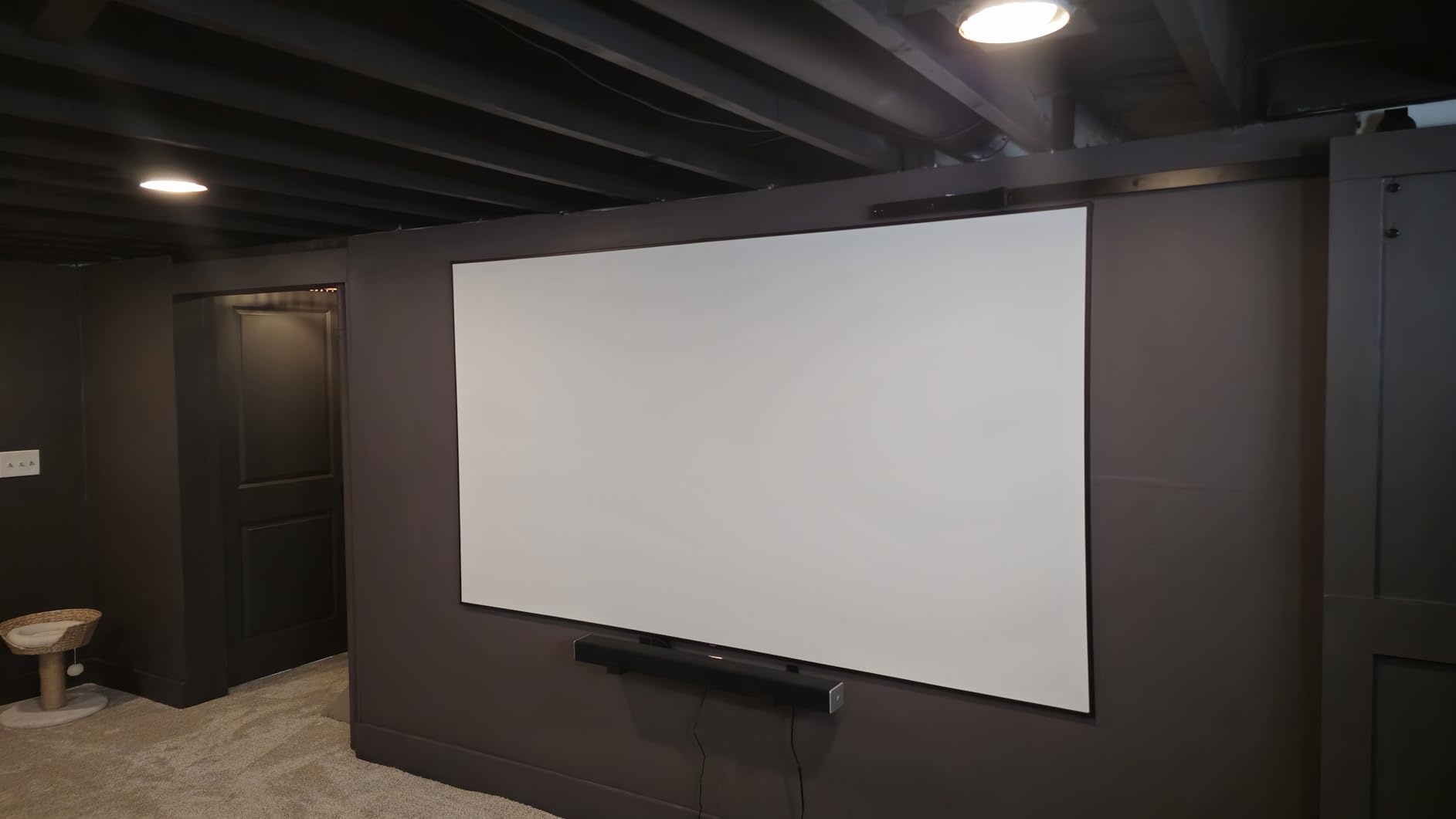 XGIMI 100'' Fixed Frame Projector Screen 16:9 HD for Home Theater Cinema Business Presentations, Lightweight, Simple Installation, Ultra-Thin Design customer photo 2