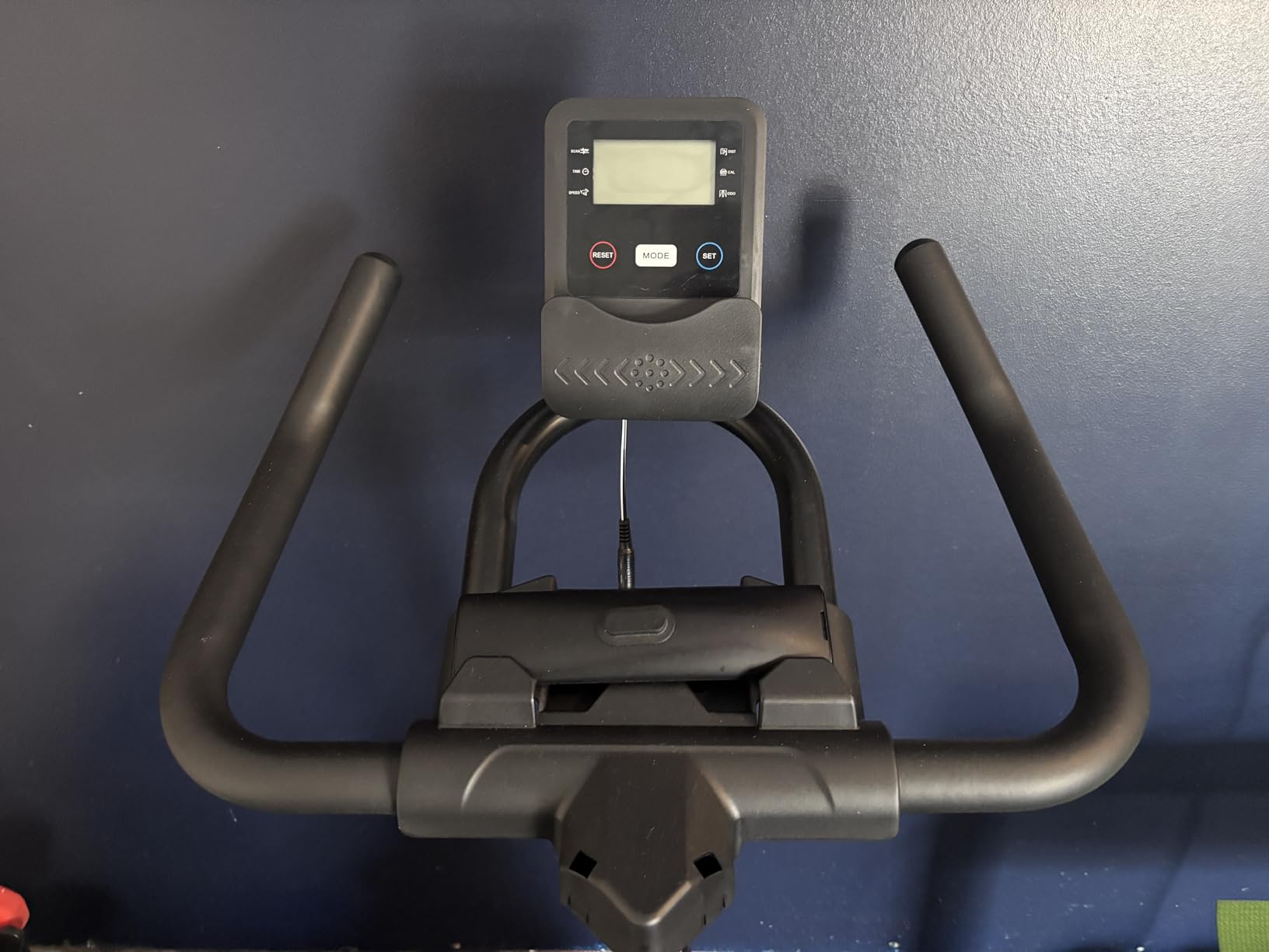Wenoker Exercise Bike for Home, Magnetic Stationary Bike with App Sync, Indoor Cycling Bike with Adjustable Seat & Handlebar, Quiet Belt Drive, LCD Monitor, Tablet Holder & Transport Wheels for Cardio Workout customer photo 2