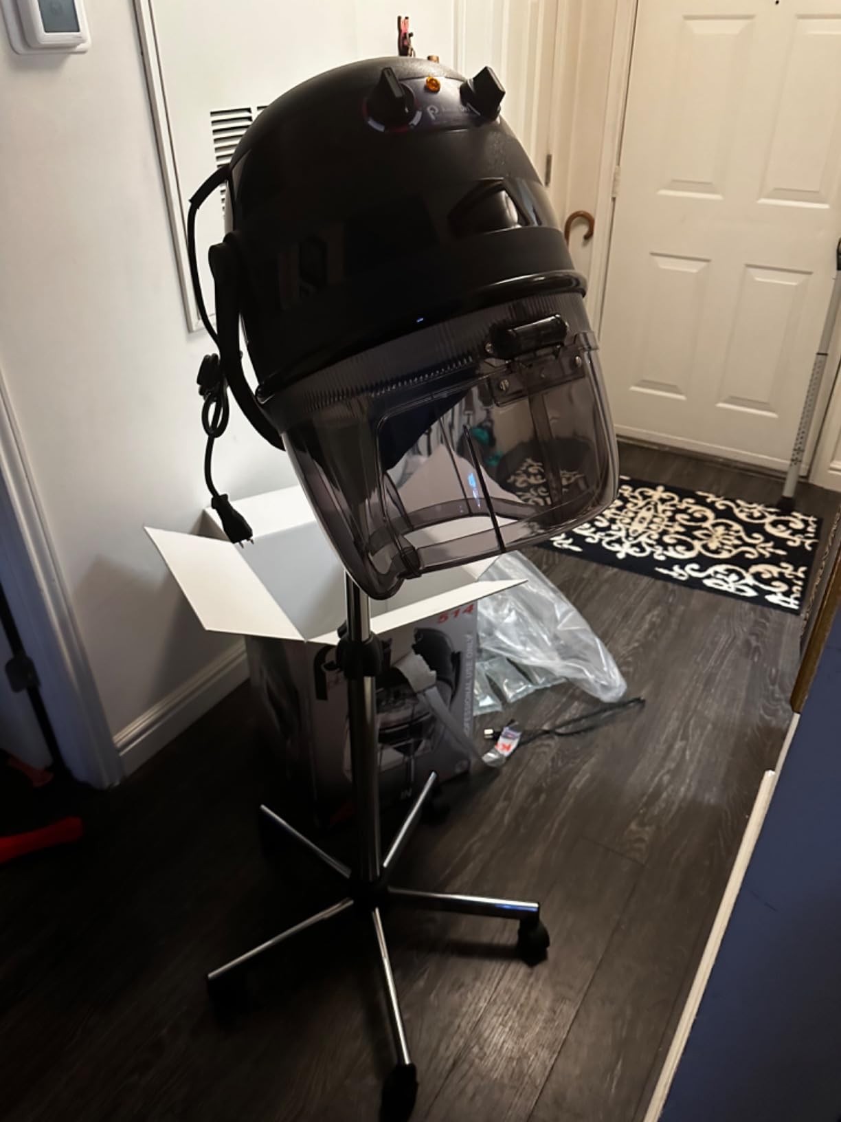 514 Kwik Dri Professional Salon Hooded Hair Dryer 1100W Black | Italian-Made CE Certified, Adjustable Height And Hood, 0-60 Min Timer, Temp Dial, Rolling 5-Caster Base, For Salon Treatments customer photo 1