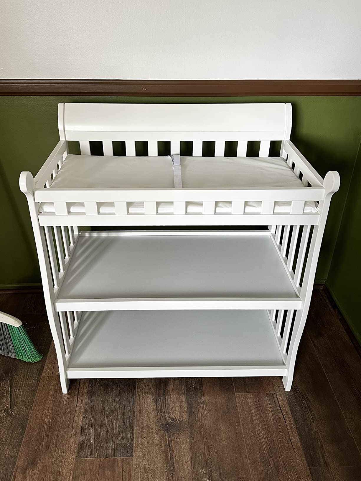 Delta Children Eclipse Changing Table with Changing Pad, White customer photo 1
