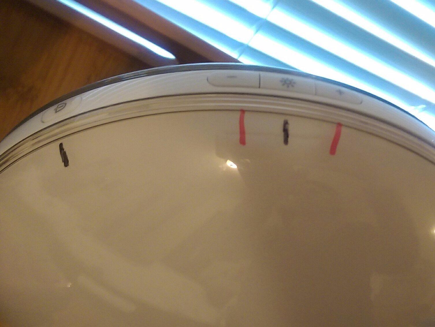 Philips SmartSleep Wake-up Light, Colored Sunrise and Sunset Simulation, FM Radio & Reading Lamp, HF3520/60 customer photo 1