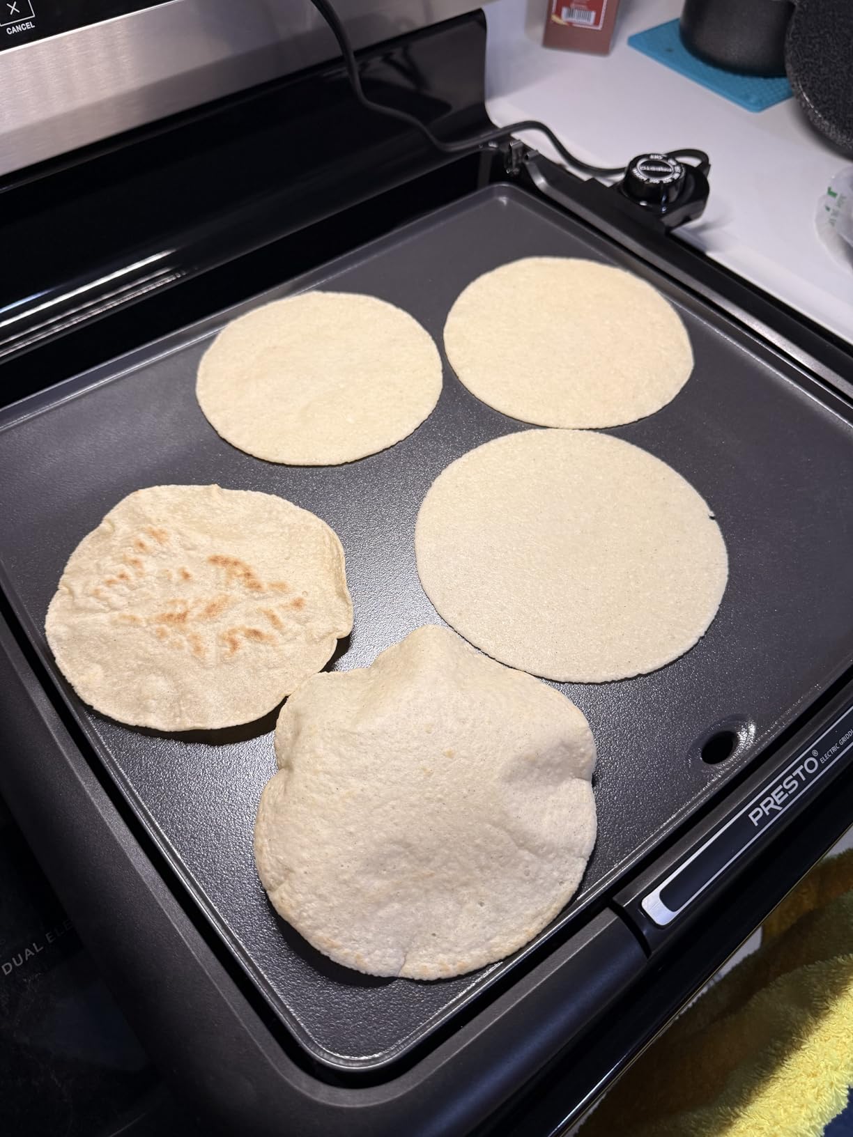 Presto 07023 XL Cool-Touch Electric Griddle and Warmer Plus customer photo 1