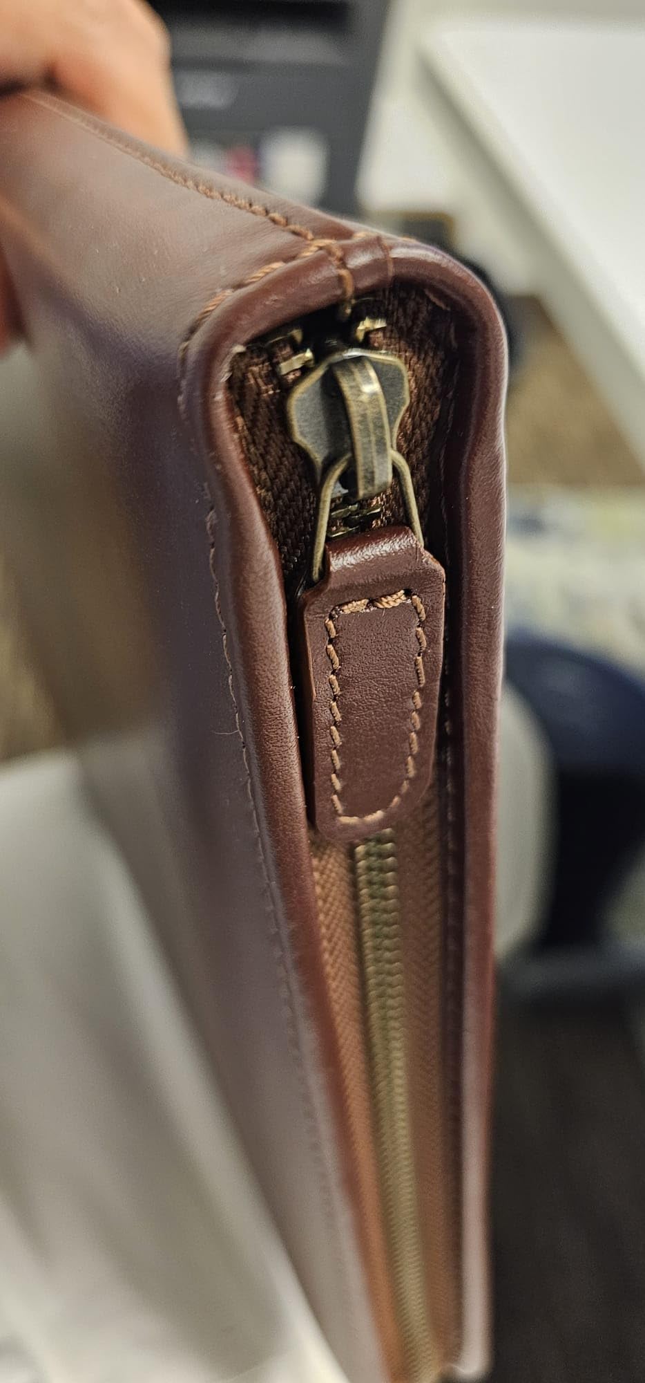 Premium Maruse Leather Portfolio Padfolio - Executive Folio for Men and Women with Zipper, Folio Document Organizer, Laptop Sleeve, iPad Case and Folder - Made in Italy, Brown customer photo 2
