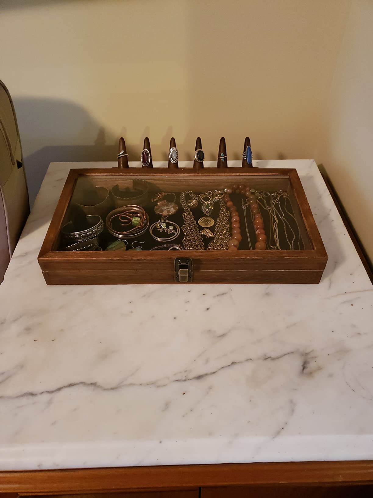 MOOCA Wood Jewelry Display Case with Tempered Glass Top, Black Velvet Pad customer photo 1