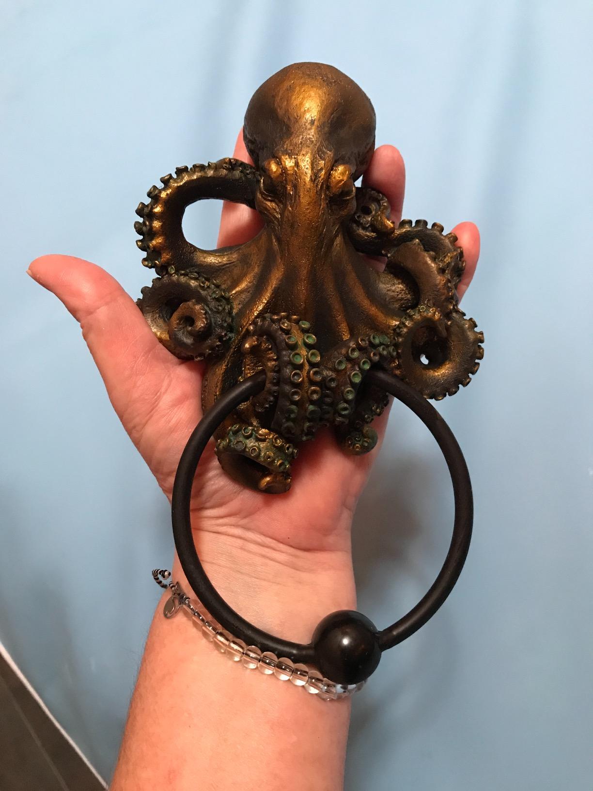 Pacific Giftware Nautical Gothic Mythical Sea Monster Deep Ocean Creature Octopus Kraken Cthulhu Decorative Door Knocker Wall Mount Polyresin Figurine 8.5