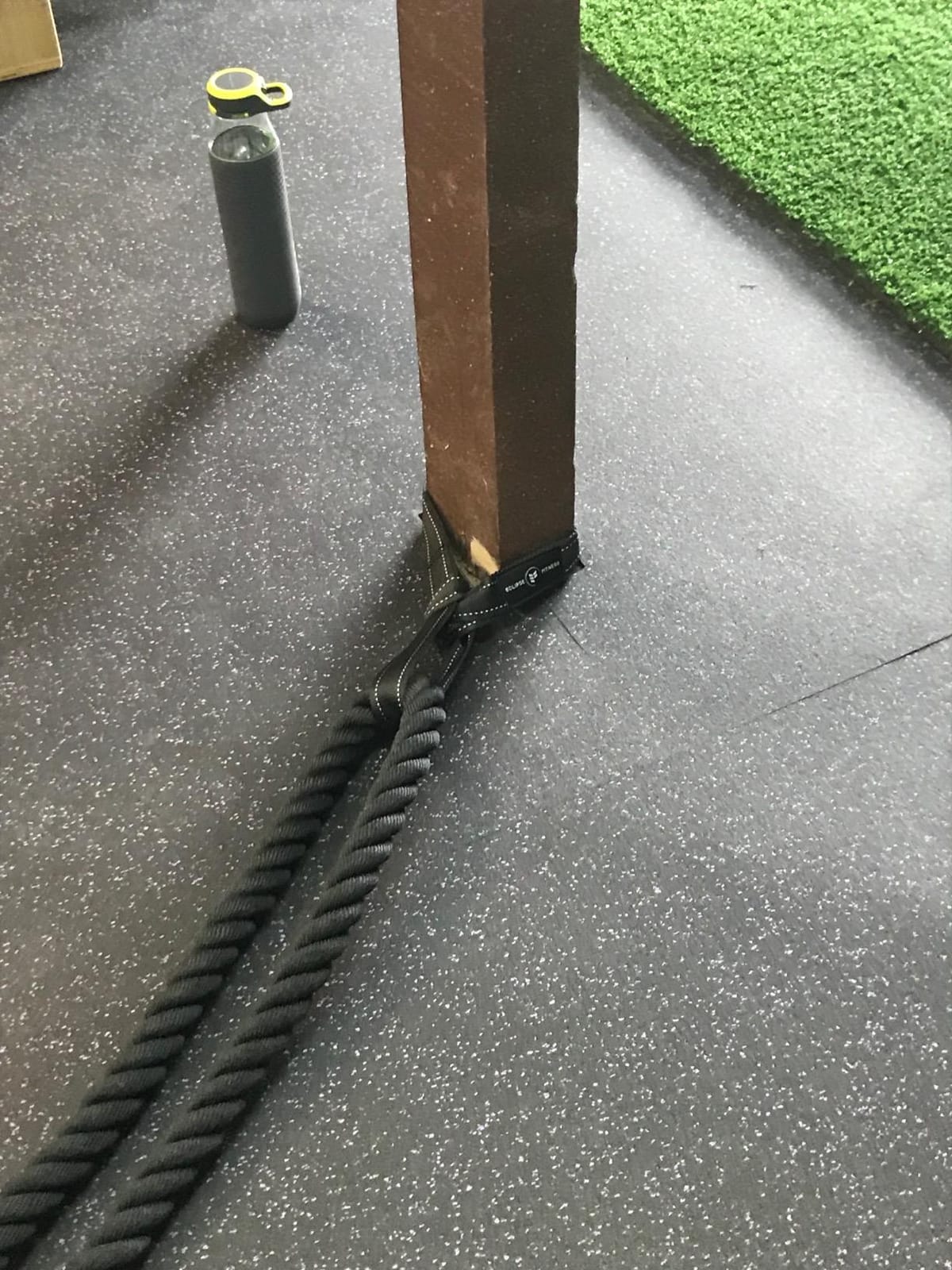 Battle Rope Anchor Strap Kit | Heavy Duty Reinforced Nylon | Easy and Fast Setup | Stops Rope Damage | Stainless Steel Carabiner | Includes Exercise Guide customer photo 1