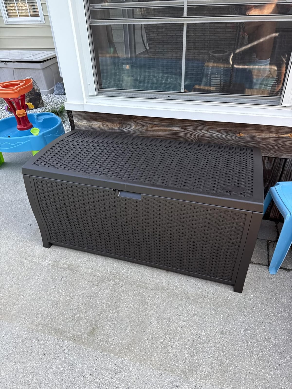 Suncast 99 Gallon Wicker Horizontal Outdoor Deck Box with Hinged Lid, Water-Resistant Storage Solution for Patio, Deck, Yard, and Garage, White, Made in the USA customer photo 2