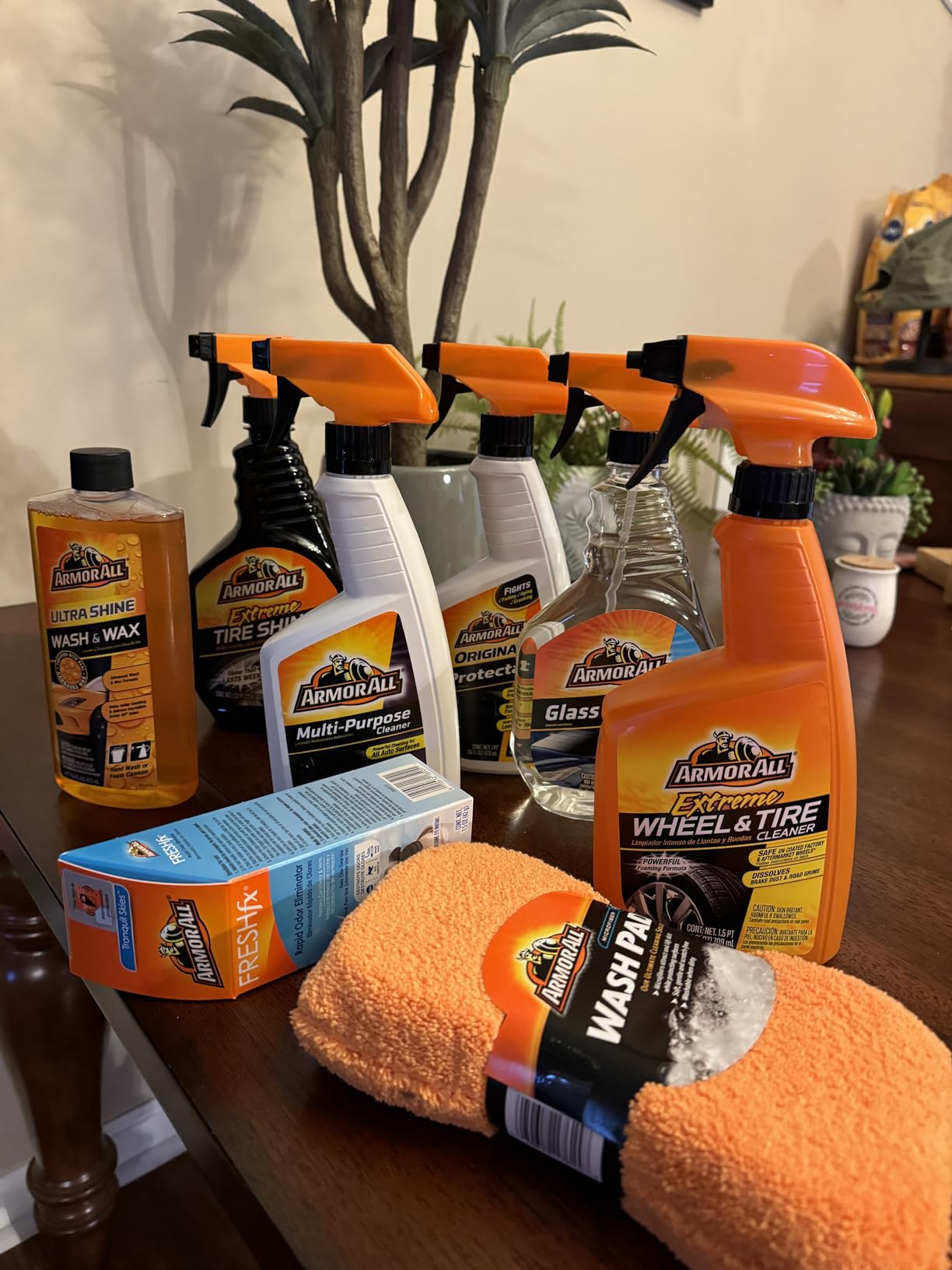 Armor All Ultimate Premier Car Care Kit, 8 Pieces, Includes Tire and Wheel Cleaners, Exterior and Interior Car Cleaning Supplies customer photo 2