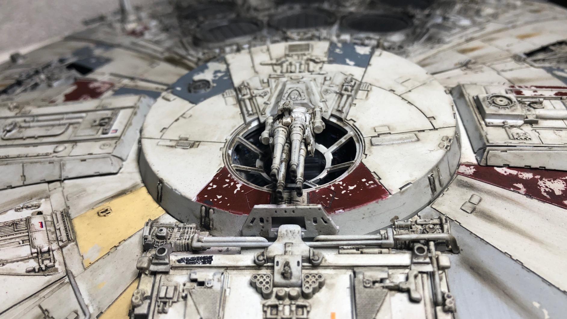 Bandai Hobby - Star Wars: A New Hope - Millennium Falcon, Perfect Grade (PG) 1/72 Model Kit customer photo 2