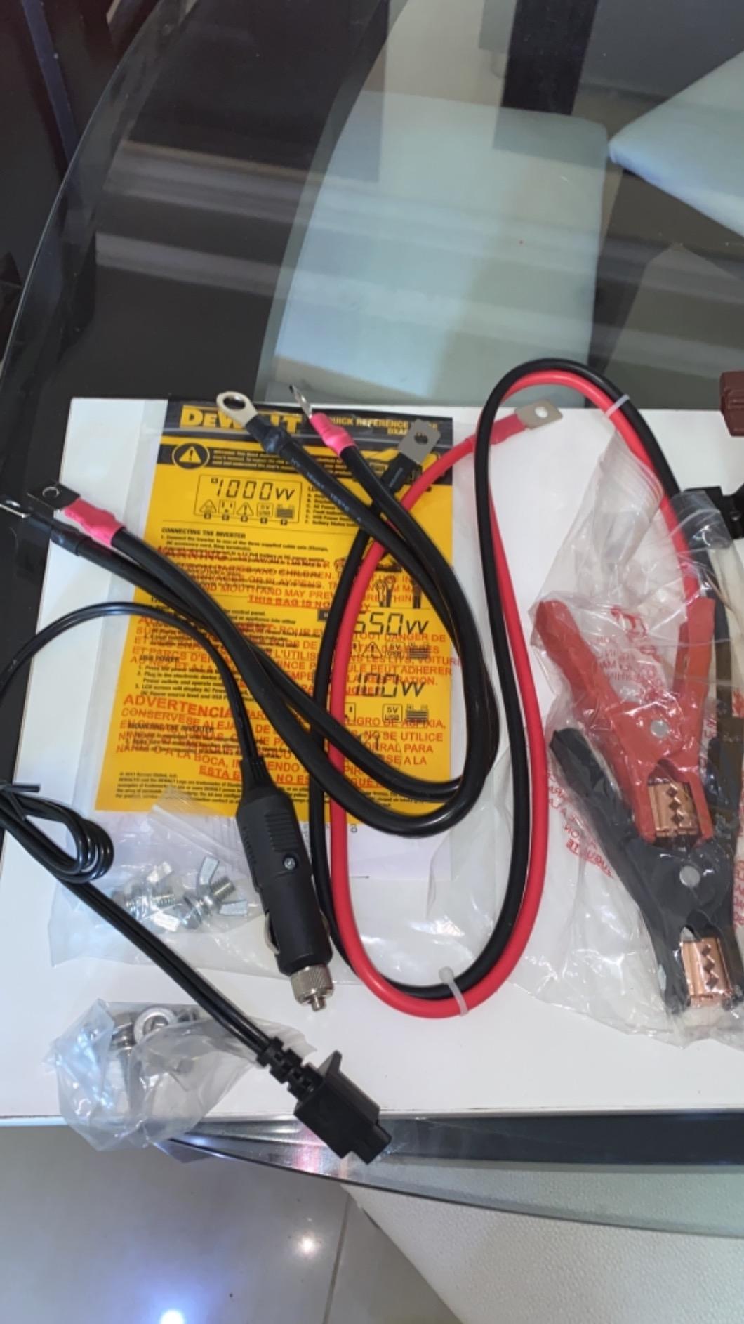 DEWALT DXAEPI1000 Power Inverter 1000W Car Converter with LCD Display: Dual 120V AC Outlets, 3.1A USB Ports, 12V DC Adapter, Battery Clamps customer photo 1
