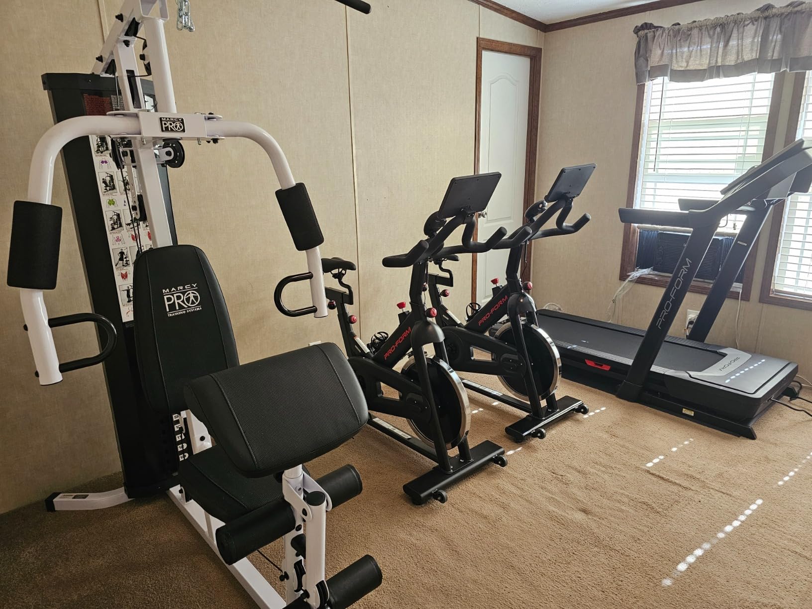 Marcy Home Gym Workout Station with Curl Pad, Lat Pulldown, Leg Developer & Weights, White customer photo 2