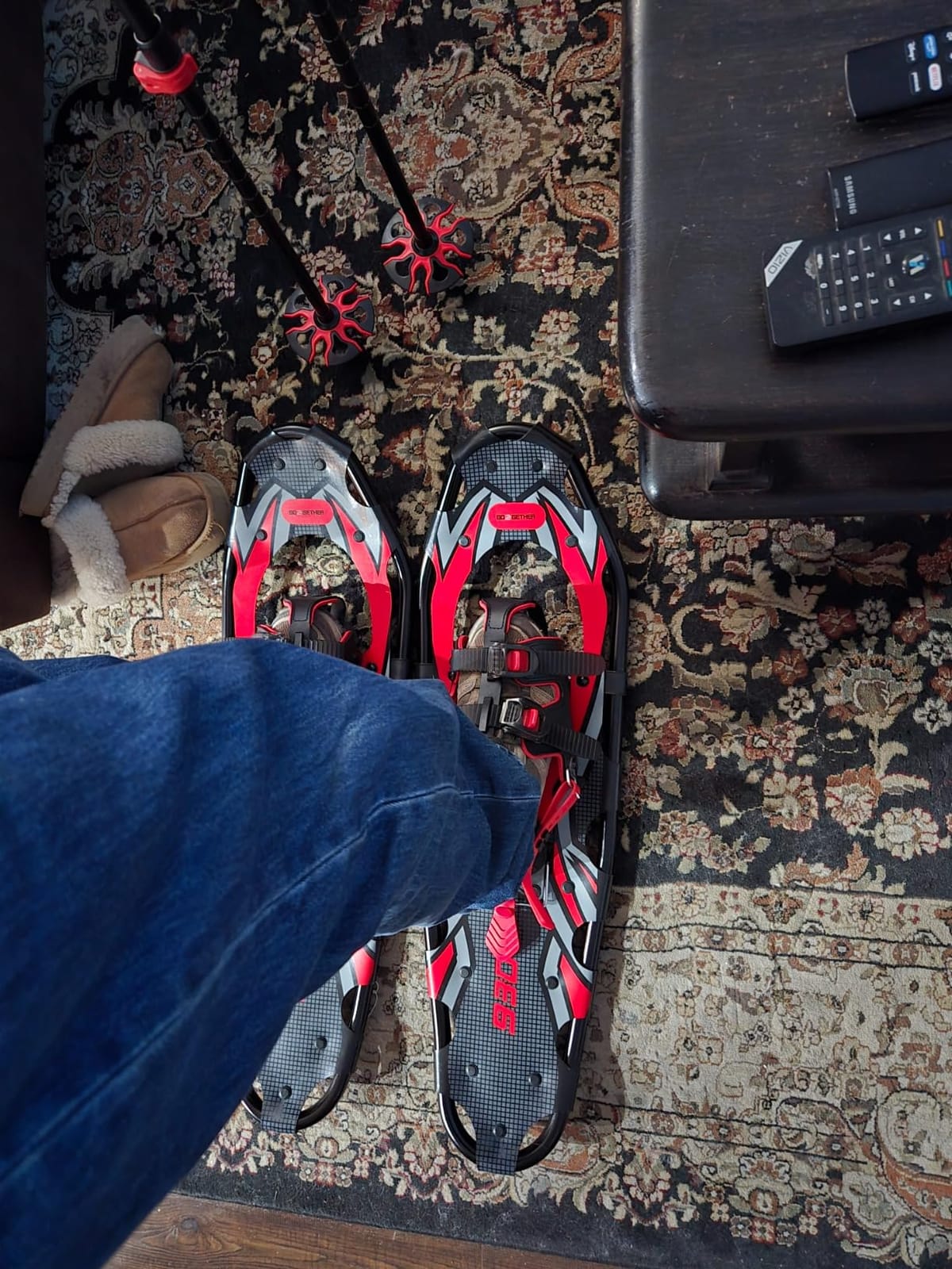 G2 21/25/30/36 Inches Light Weight Snowshoes with Trekking Poles, Tote Bag, Special EVA Padded Ratchet Binding, Heel Lift, Toe Box(6 Colors Available) customer photo 2