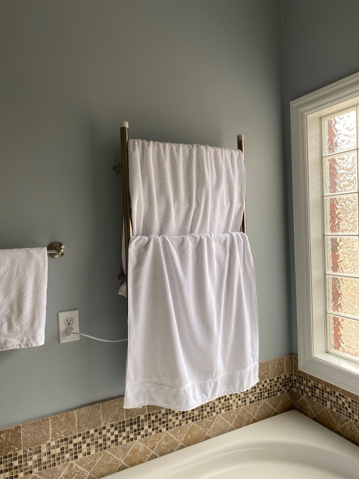 HEATGENE Towel Warmer 8 Bar Plug-in Curved Bath Towel Heater Towel Warmer for Bathroom Plug-in Drying Rack Brushed customer photo 2
