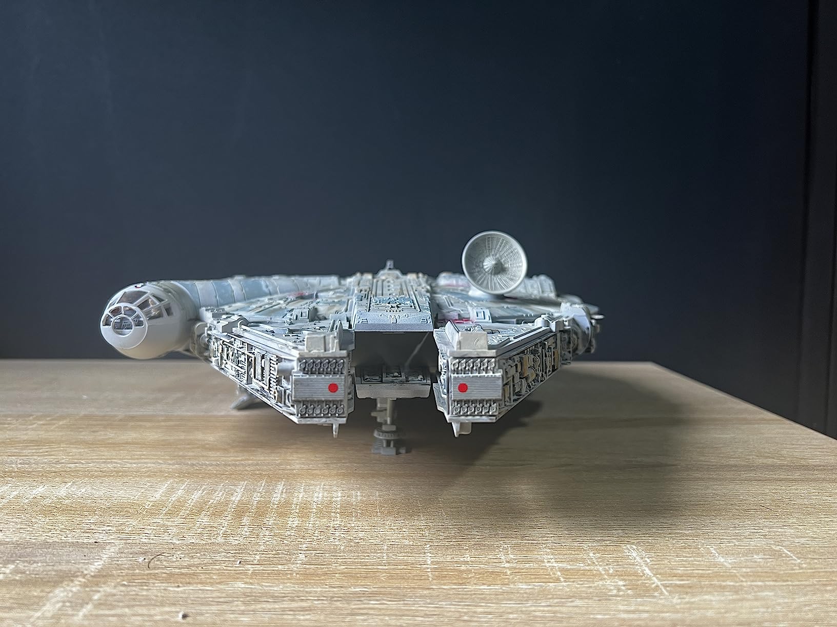 Revell 06718 Star Wars Millennium Falcon (Han Solo) 1:72 Scale Unbuilt/Unpainted Plastic Model Kit customer photo 2