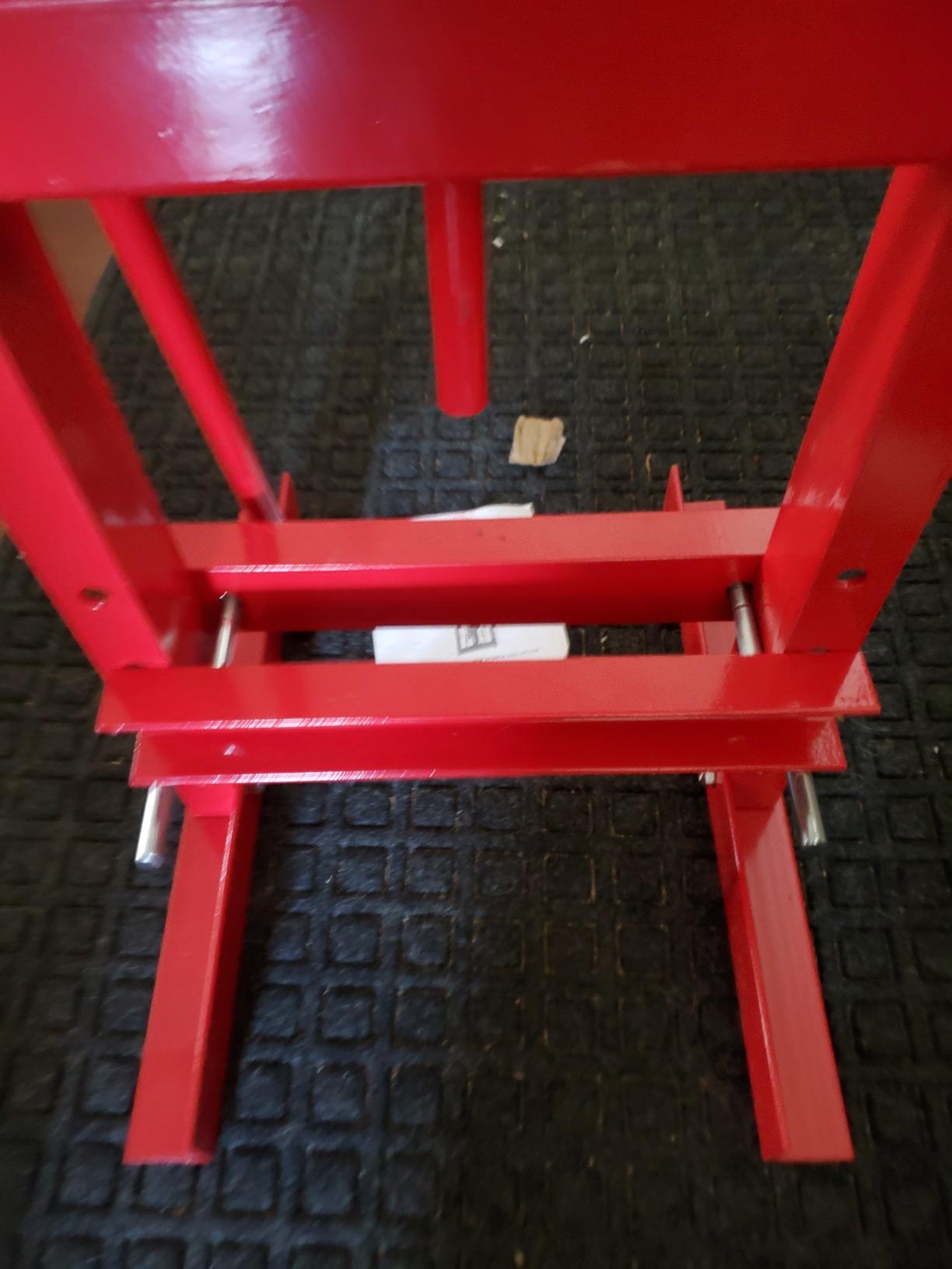 Hydraulic Shop Press [6-Ton] | 6-Ton, Bench Top Mount, Bed Working Range: Up to 18 in, Overall: 15.375 in. W x 19.75 in. D x 36.5 in. H, Weight: 60 lbs customer photo 1