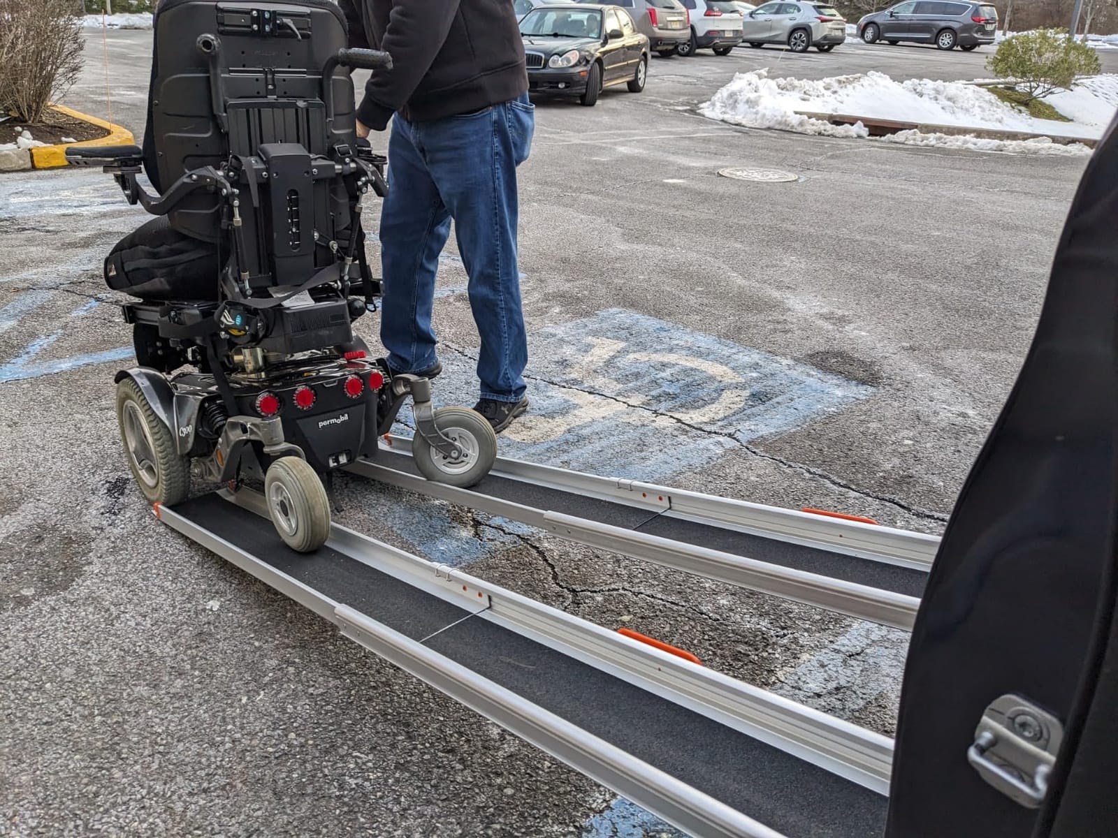 Ruedamann 7FT Telescopic Wheelchair Ramp with Handle, 8.9