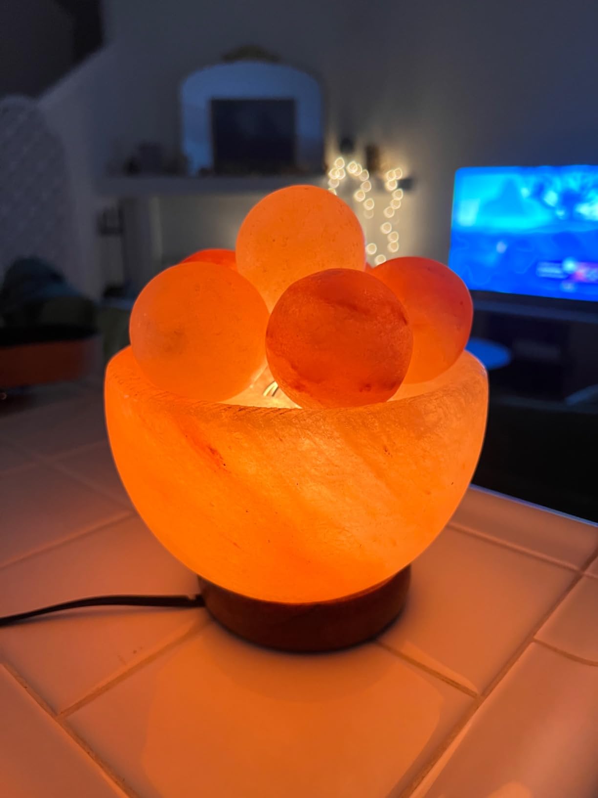 UMAID Himalayan Salt Lamp Bowl with 6 Himalayan Salt Massage Stones, Dimmable Pink Rock Salt Lamp for Bedroom, Office Desk & Meditation Room, Spa Decor, Relaxation Home Decor Gifts for Men & Women customer photo 1