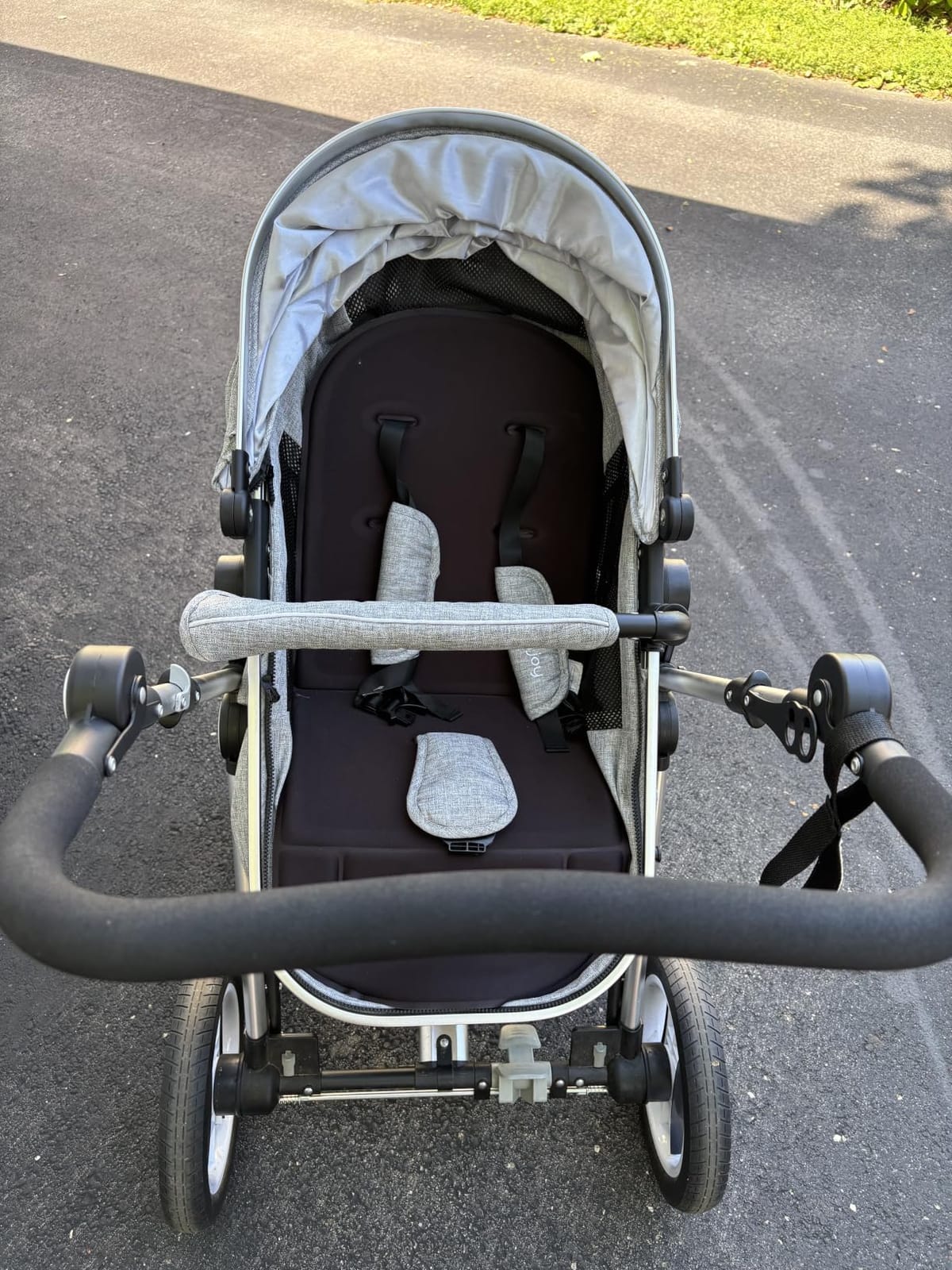 BABY JOY Baby Stroller, 2-in-1 Convertible Bassinet Reclining Stroller, Foldable Pram Carriage with 5-Point Harness, Including Cup Holder, Foot Cover, Diaper Bag, Aluminum Structure, Gray customer photo 2