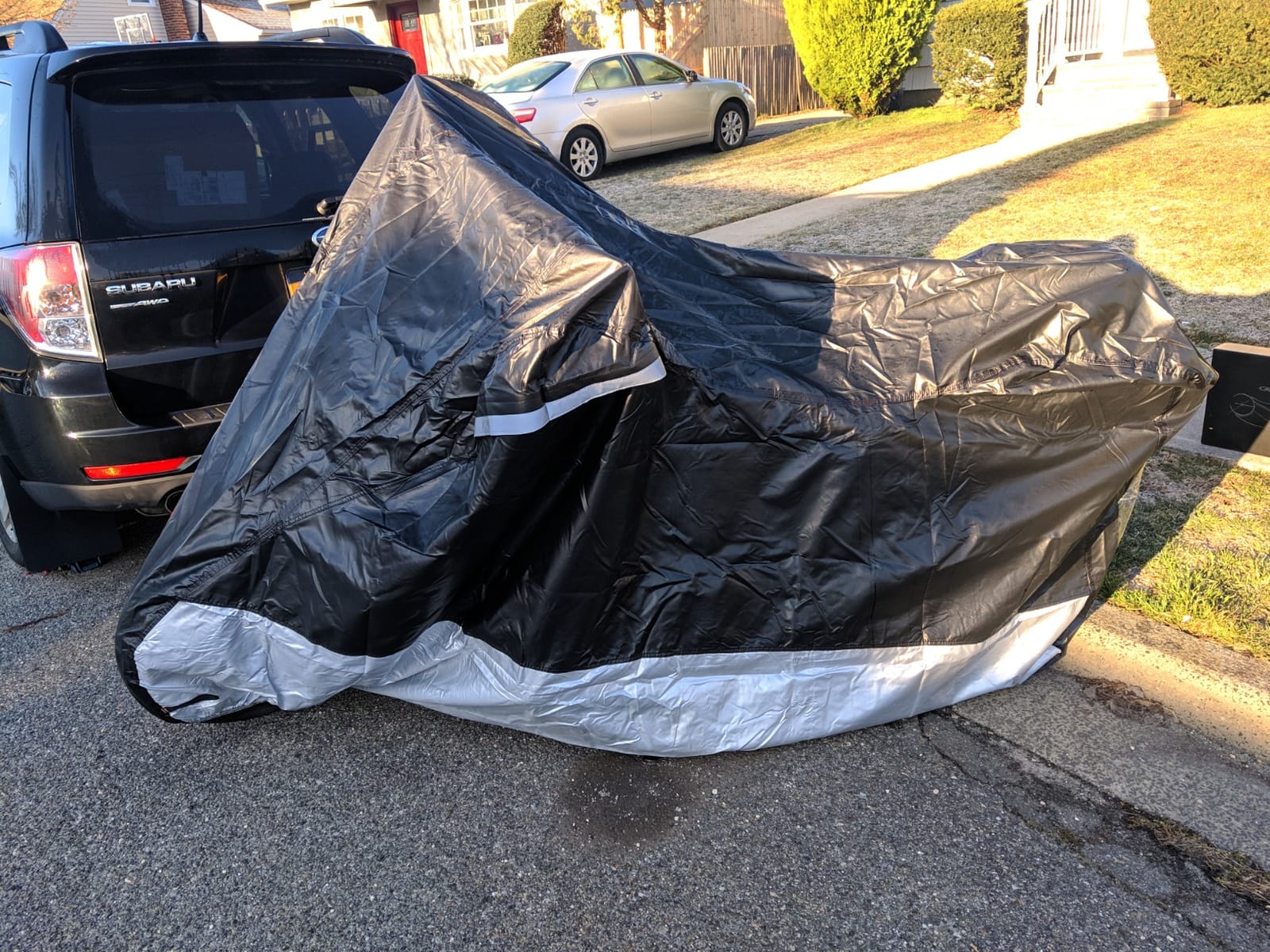 VELMIA Motorcycle Cover Extremely Heat Resistant up to 550 F I High Standard Motorcycle Cover Waterproof Outdoor for All Seasons, Motorcycle Storage, Scooter Cover, Moped Cover, Harley Cover customer photo 2
