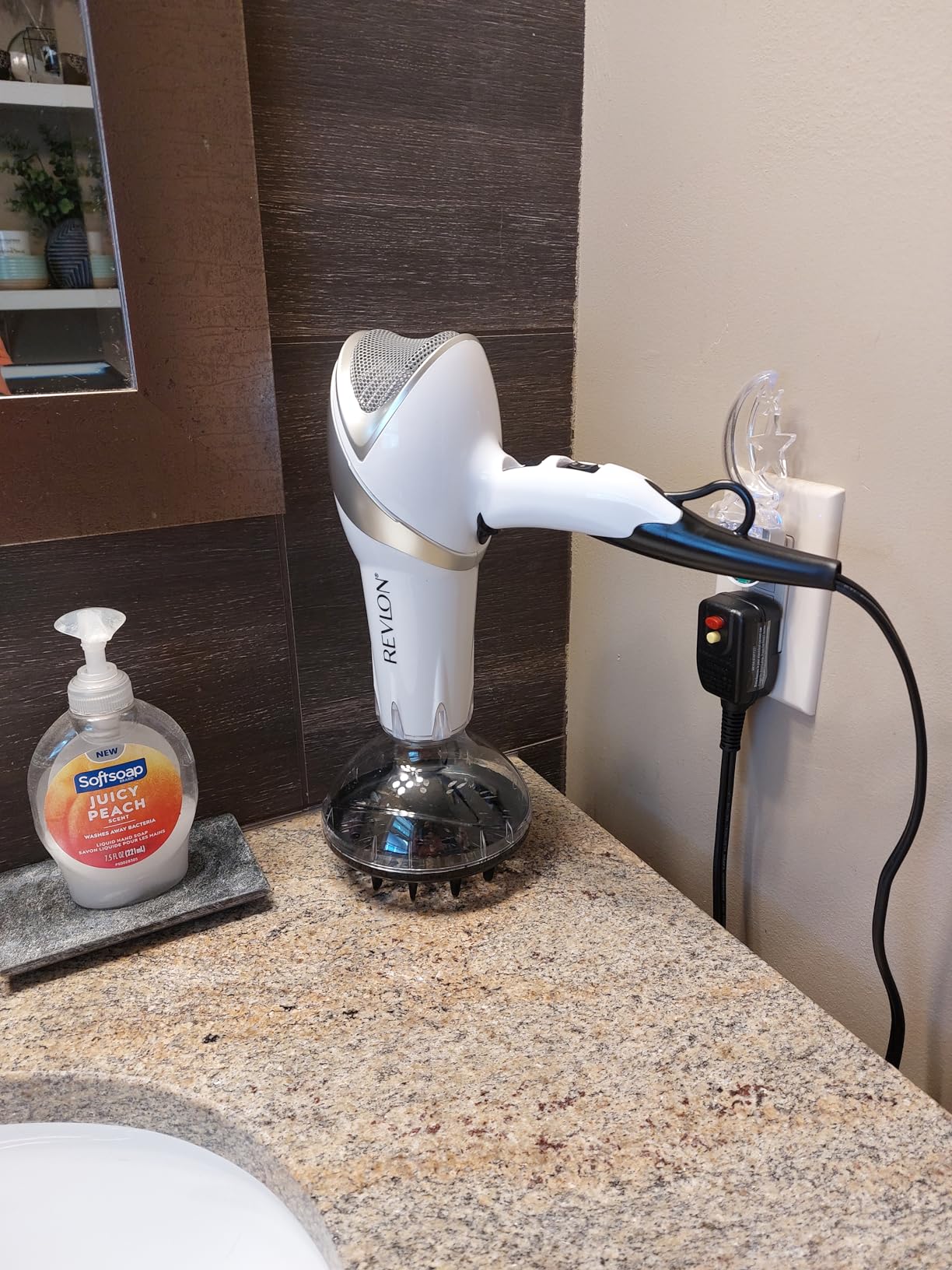 REVLON Infrared Ionic Hair Dryer with Diffuser & Concentrator, 1875 Watt Power for Fast Drying, Tourmaline Technology for Frizz Control, Suitable for All Hair Types customer photo 1