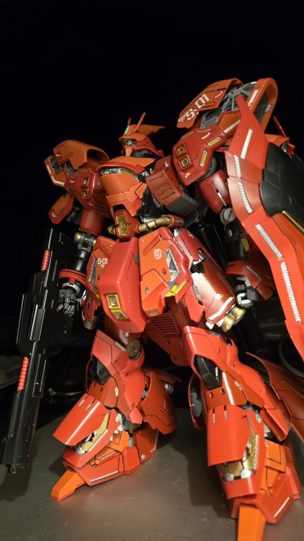 Bandai Hobby - MG 1/100 MSN-04 Sazabi Version Ka customer photo 1