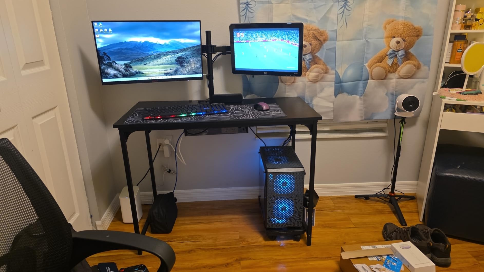 HUANUO Dual Monitor Mount for 2 Monitors up to 32 inches, Heavy Duty Dual Monitor Stand Holds up to17.6lbs, Dual Monitor Arm with Height Adjustable Tilt Swive Rotate, VESA Hole 75mm or 100mm customer photo 1