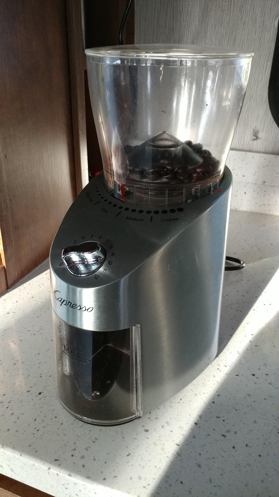 Capresso Infinity Plus Conical Burr Grinder, Black customer photo 1