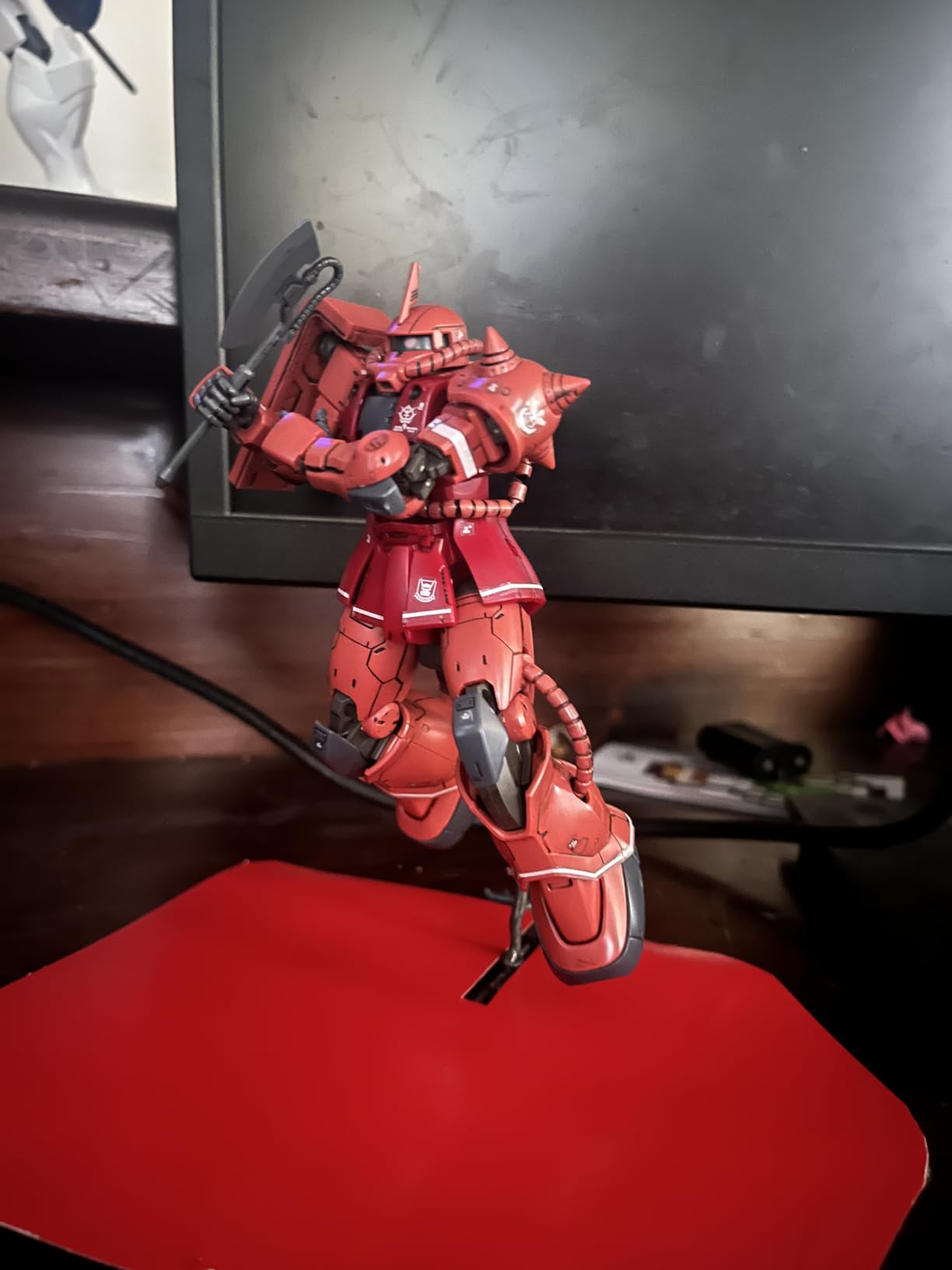 Hobby MS-06S Zaku II Char Aznable's Mobile Suit Gundam (Red Comet Ver.) Gundam The Origin HG 1/144, Multi (BAS5057656), 11.89 Inch customer photo 2