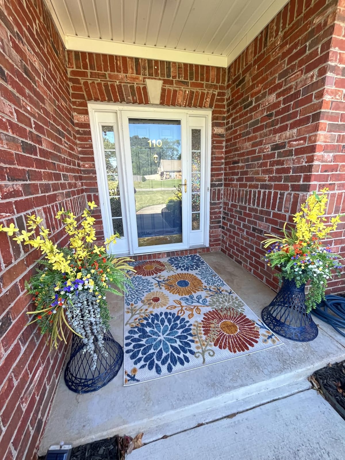 SAFAVIEH Washable Rug Outdoor Cabana Collection - 8' x 10', Cream & Red, Non-Shedding & Easy to Clean, Ideal for Patio, Backyard, Mudroom (CBN832A) customer photo 2