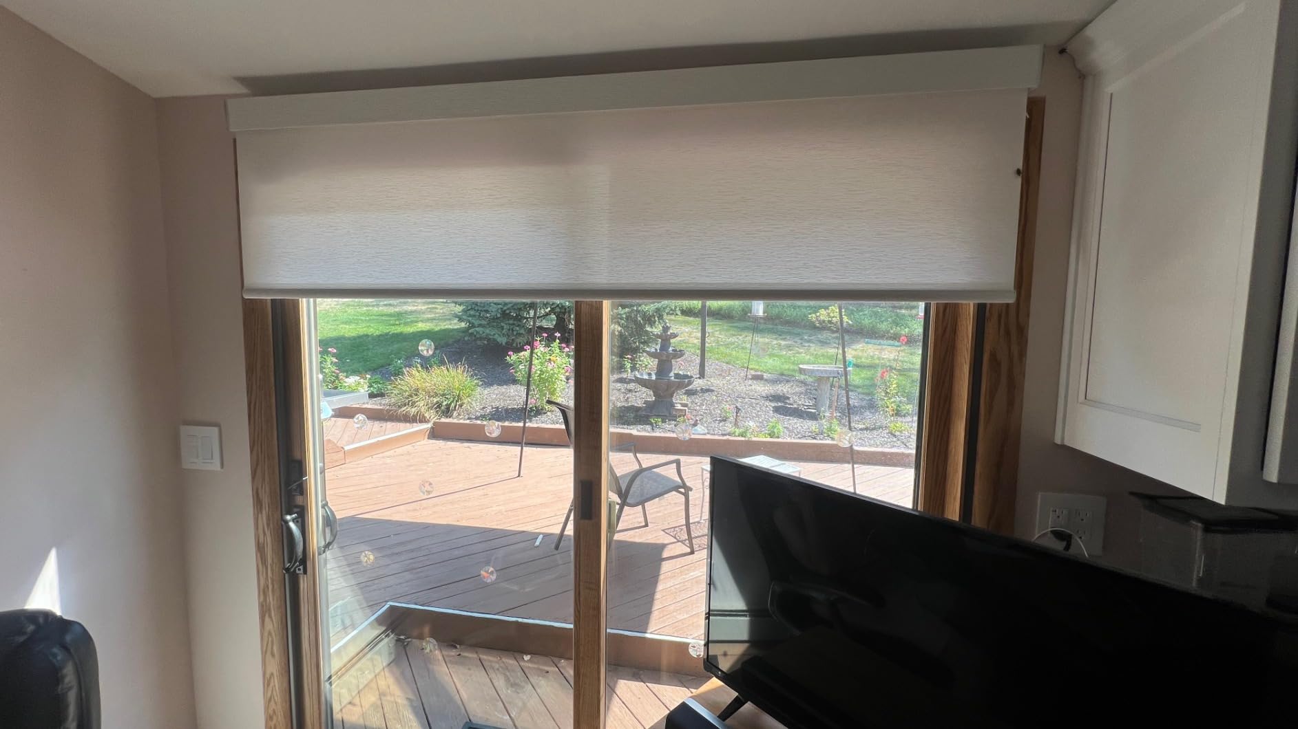 Yoolax Motorized Blinds with Remote, Light Filtering Smart Window Blinds | Motorized Shades for Living Room Home Office, Works with Alexa Google Home Apple Home, Automatic Roller Shades, Custom Size customer photo 2