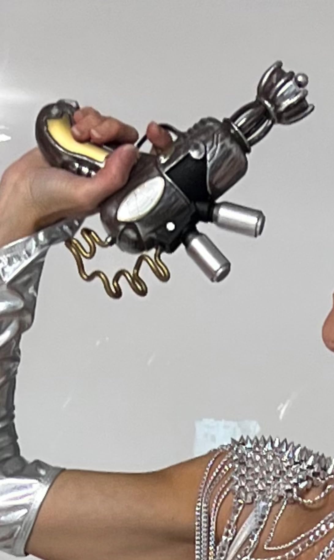 Nicky Bigs Novelties Ray Gun Prop, Plastic Space Pirate Gun, Fake Raygun, Steampunk Guns, Halloween Costume Accessory Props customer photo 2