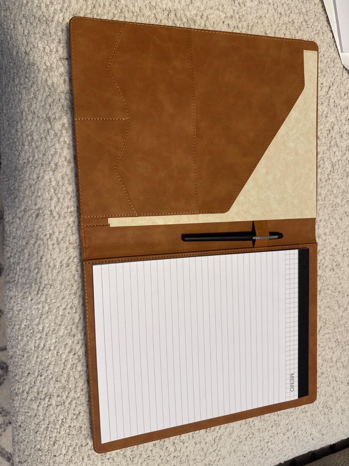 Pacific Mailer Padfolio Portfolio Leather Binder, Interview Legal Document Organizer, Business Card Holder Included Letter Sized Writing Pad [Piano Noir Faux Leather Matte Finish] customer photo 2
