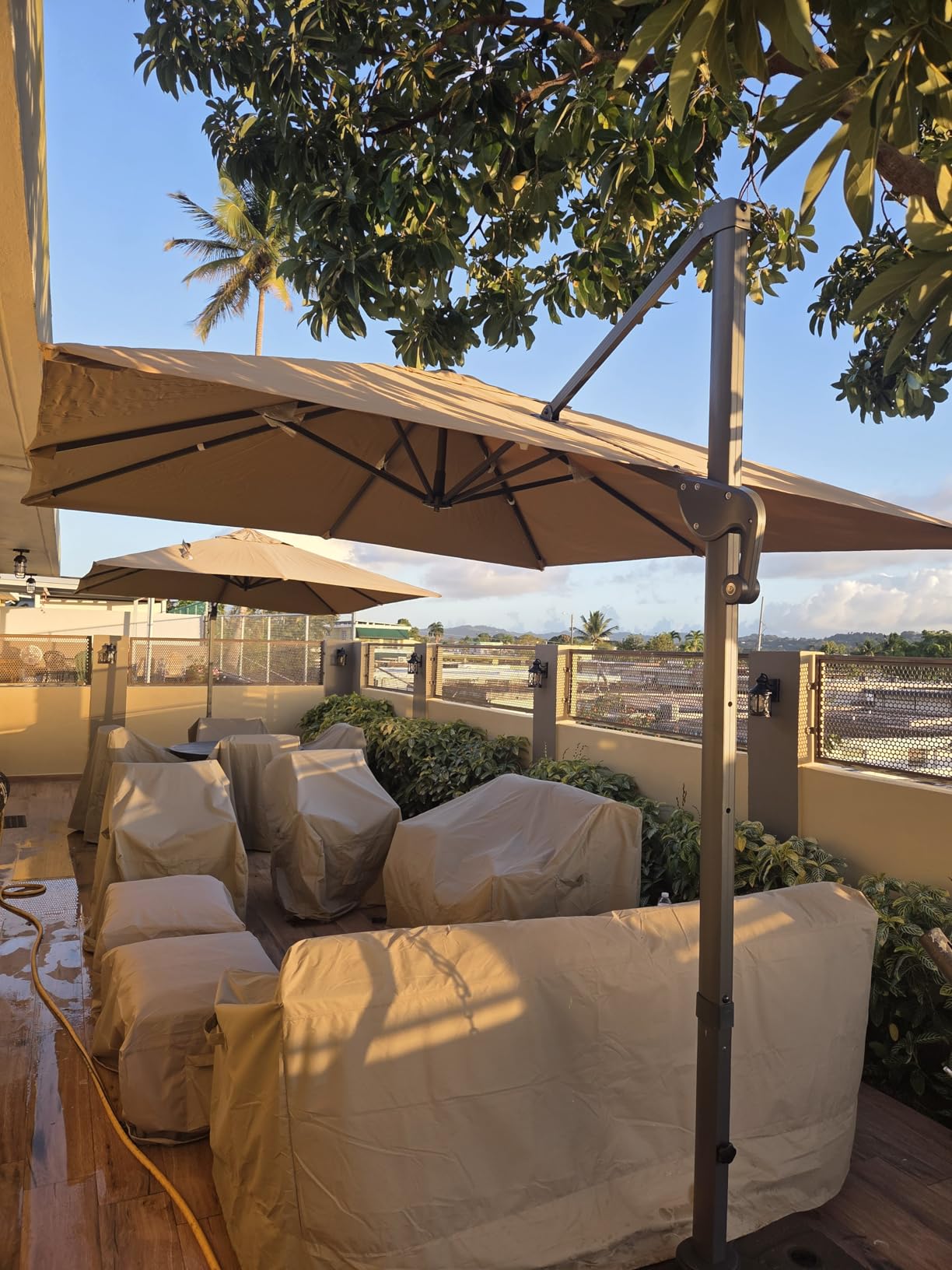 Sunnyglade 10x13Ft Cantilever Patio Umbrella Rectangular Deluxe Offset, Tan | 360 Rotation, UV-Resistant Waterproof, 4-Level Tilt, Sturdy Aluminum Frame customer photo 2