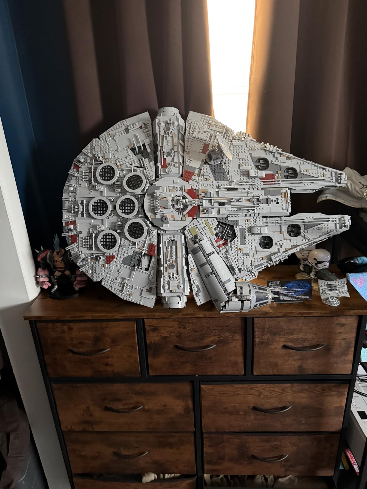 Millennium Falcon Vertical Display Bracket for Lego 75192 Starship Model, Sturdy Stand Building Kit, Best Gift and Movie Collectible for Adults(408 PCS) customer photo 1
