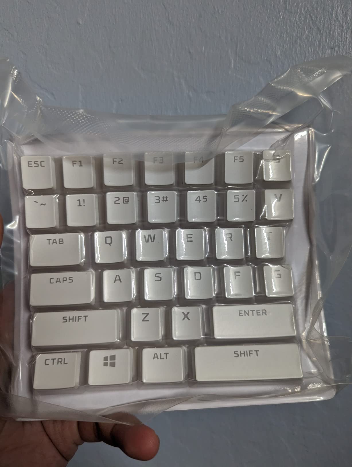 HyperX Pudding Keycaps - Double Shot PBT Keycap Set with Translucent Layer, for Mechanical Keyboards, Full 104 Key Set, OEM Profile, English (US) Layout - Black customer photo 1